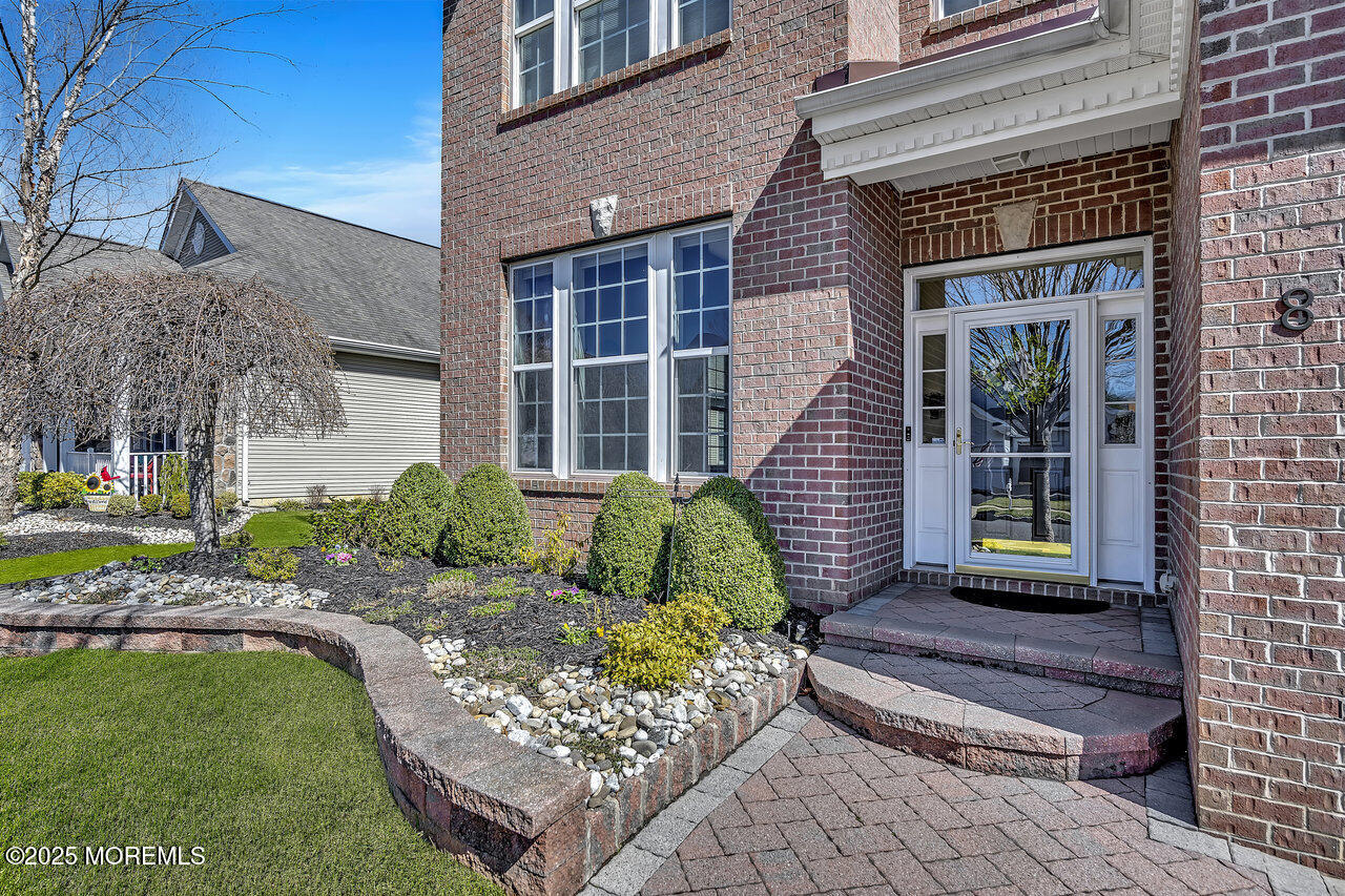8 Cavalcade Court, Manalapan, New Jersey image 3