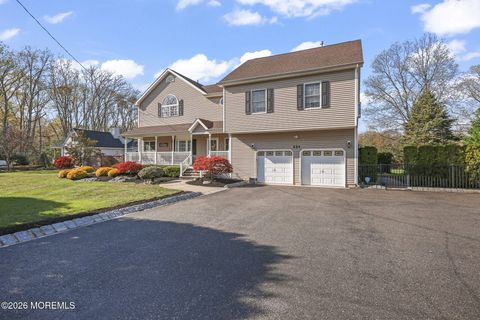 Homes For Sale - 221 Georgia Road<br/> Freehold, NJ 07728