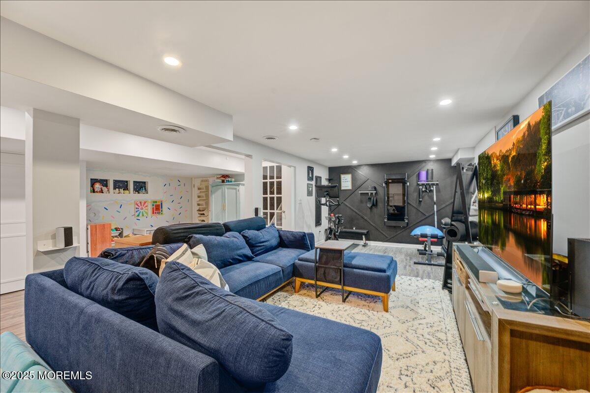 90 Campbell Street, Red Bank, New Jersey image 21