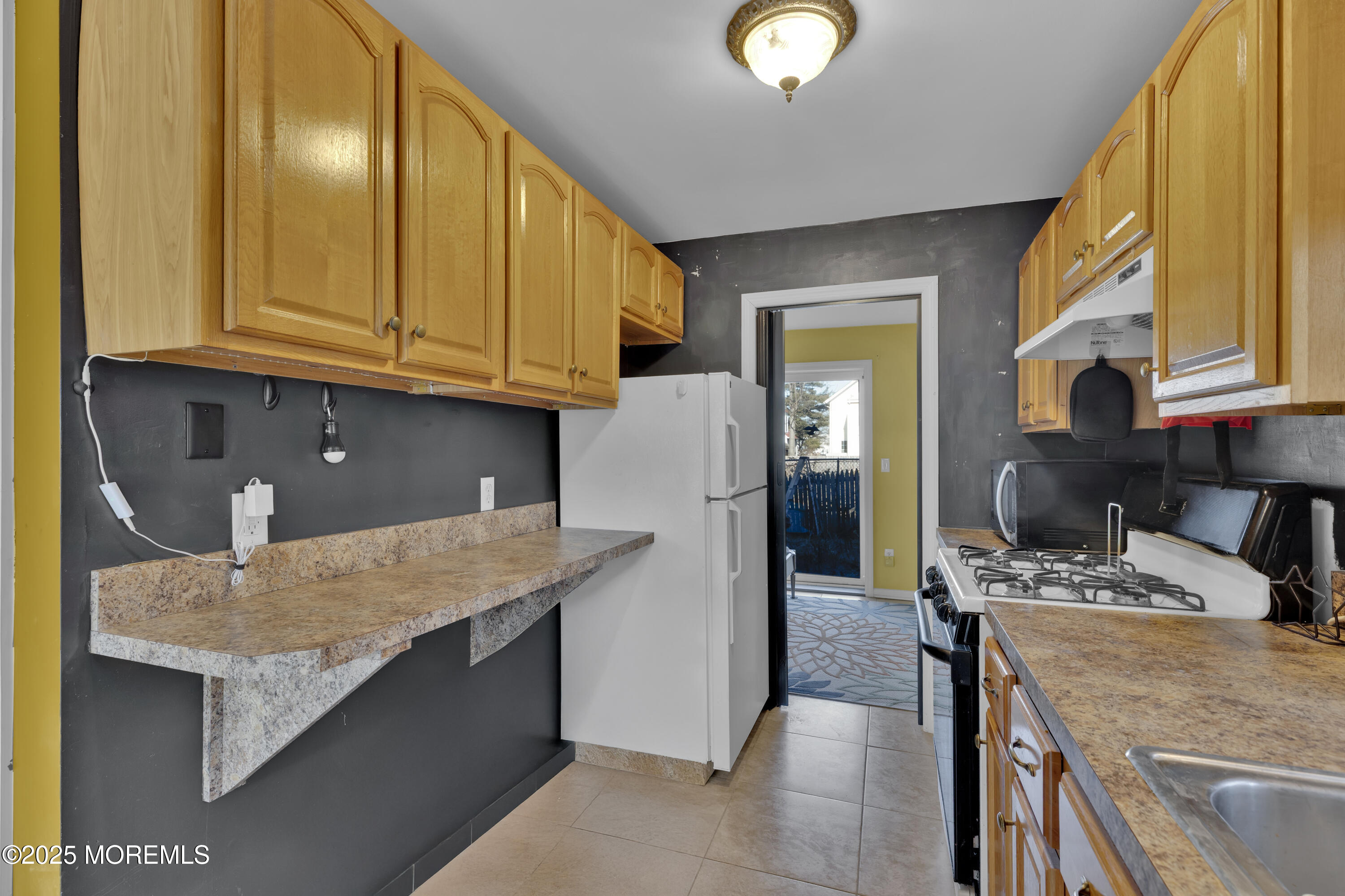 35 Myrtle Avenue, Keyport, New Jersey image 11