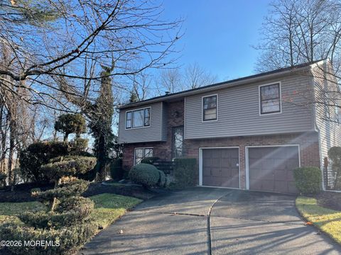 Homes For Sale - 18 Rachele Court<br/> Matawan, NJ 07747
