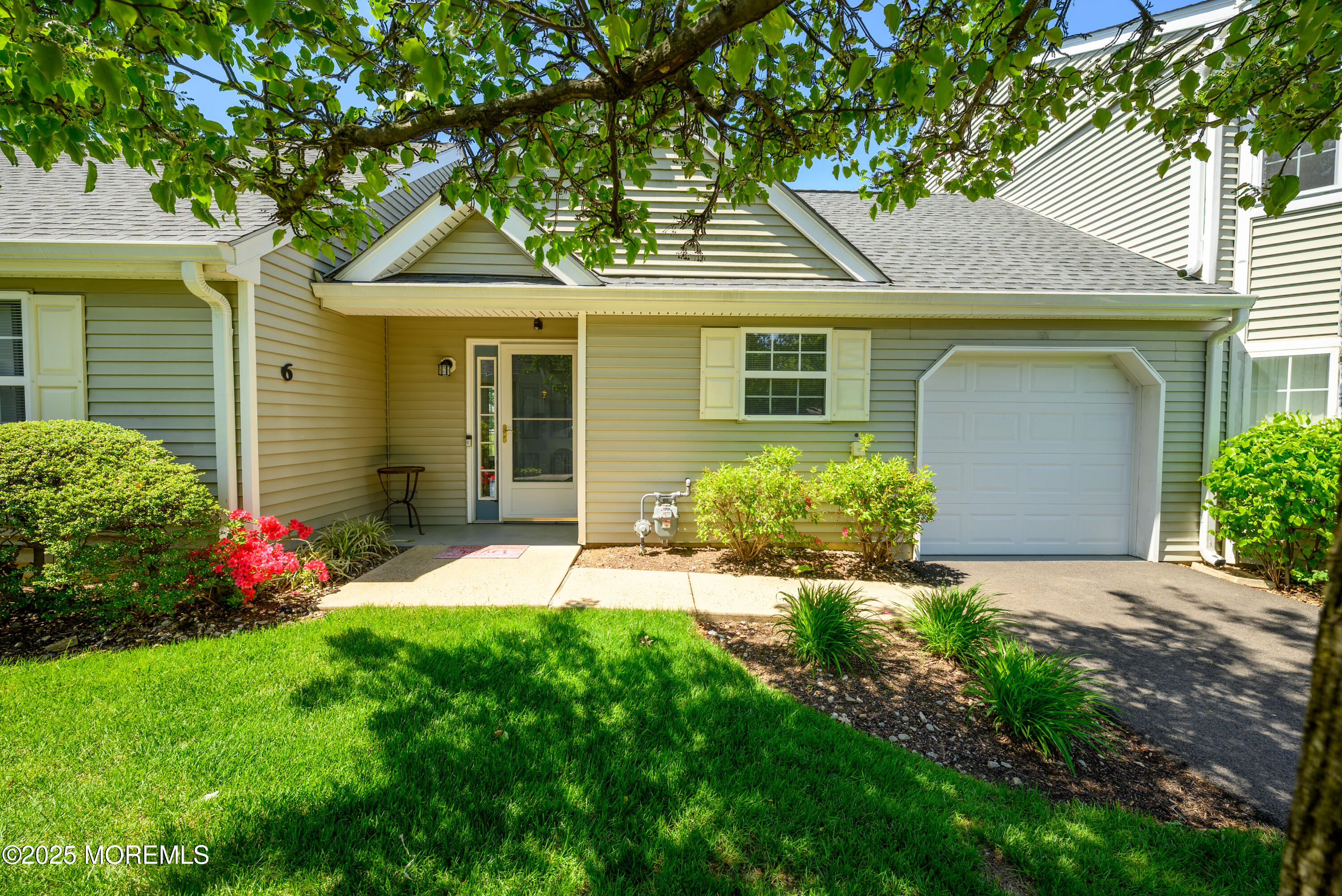 6 Pagoda Lane, Freehold, New Jersey image 1