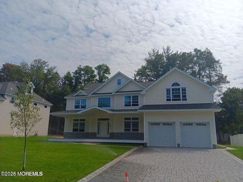 Homes For Sale - 833 Naryshkin Way<br/> Toms River, NJ 08753