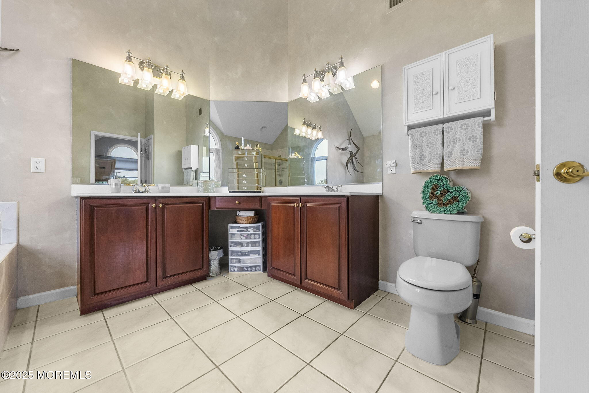 21 English Path, Freehold, New Jersey image 49
