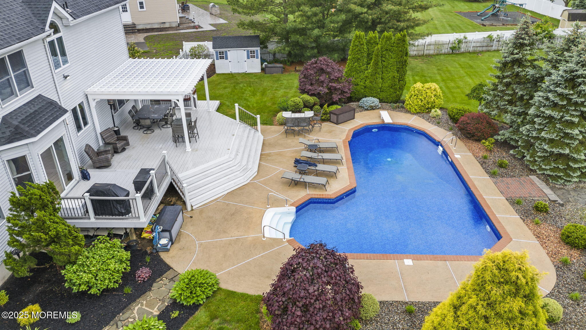 21 English Path, Freehold, New Jersey image 14