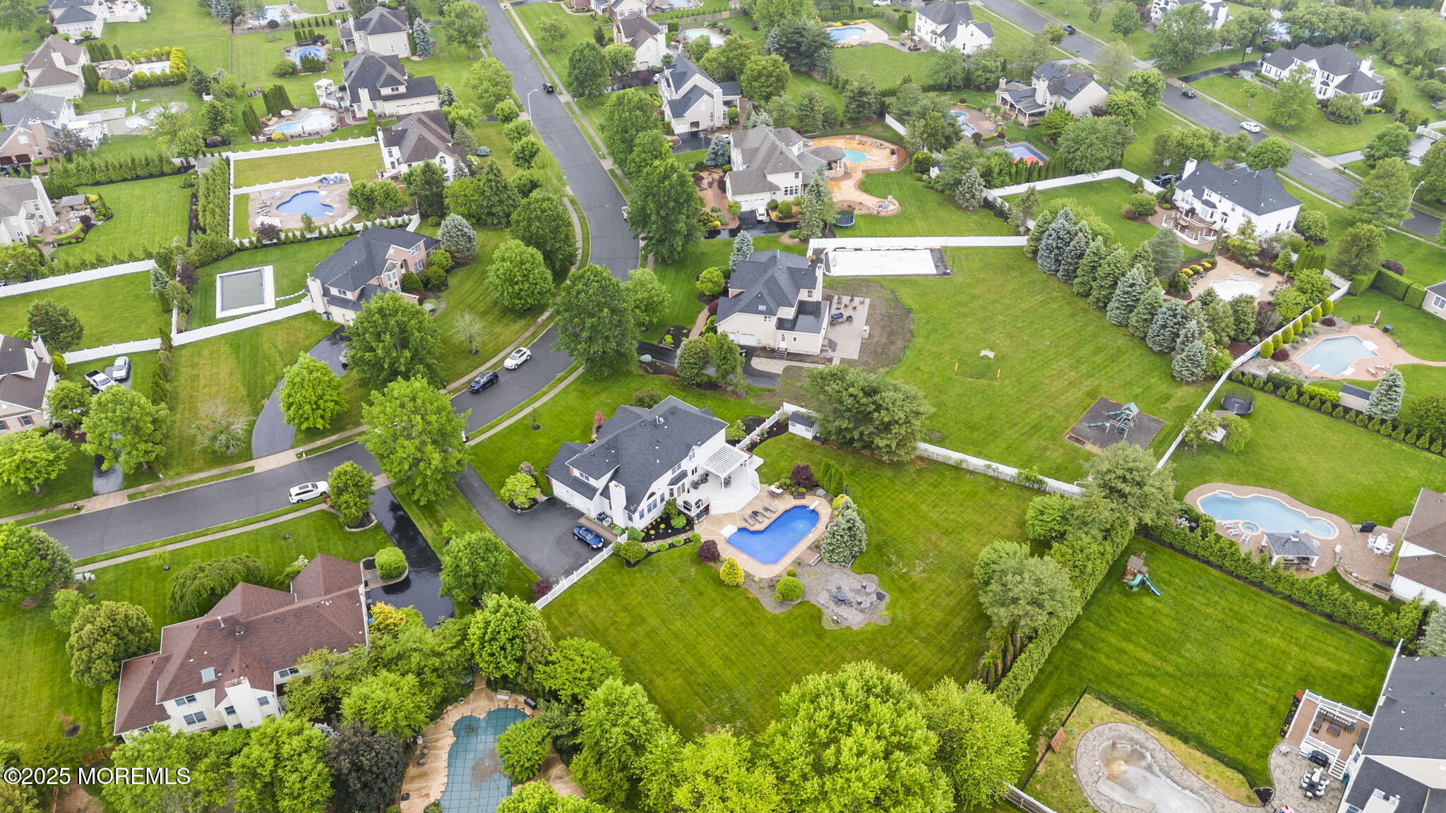 21 English Path, Freehold, New Jersey image 10