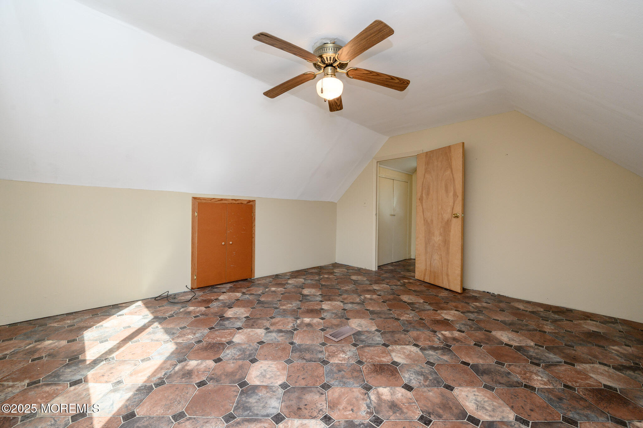 463 Ferndale Place, Keyport, New Jersey image 24