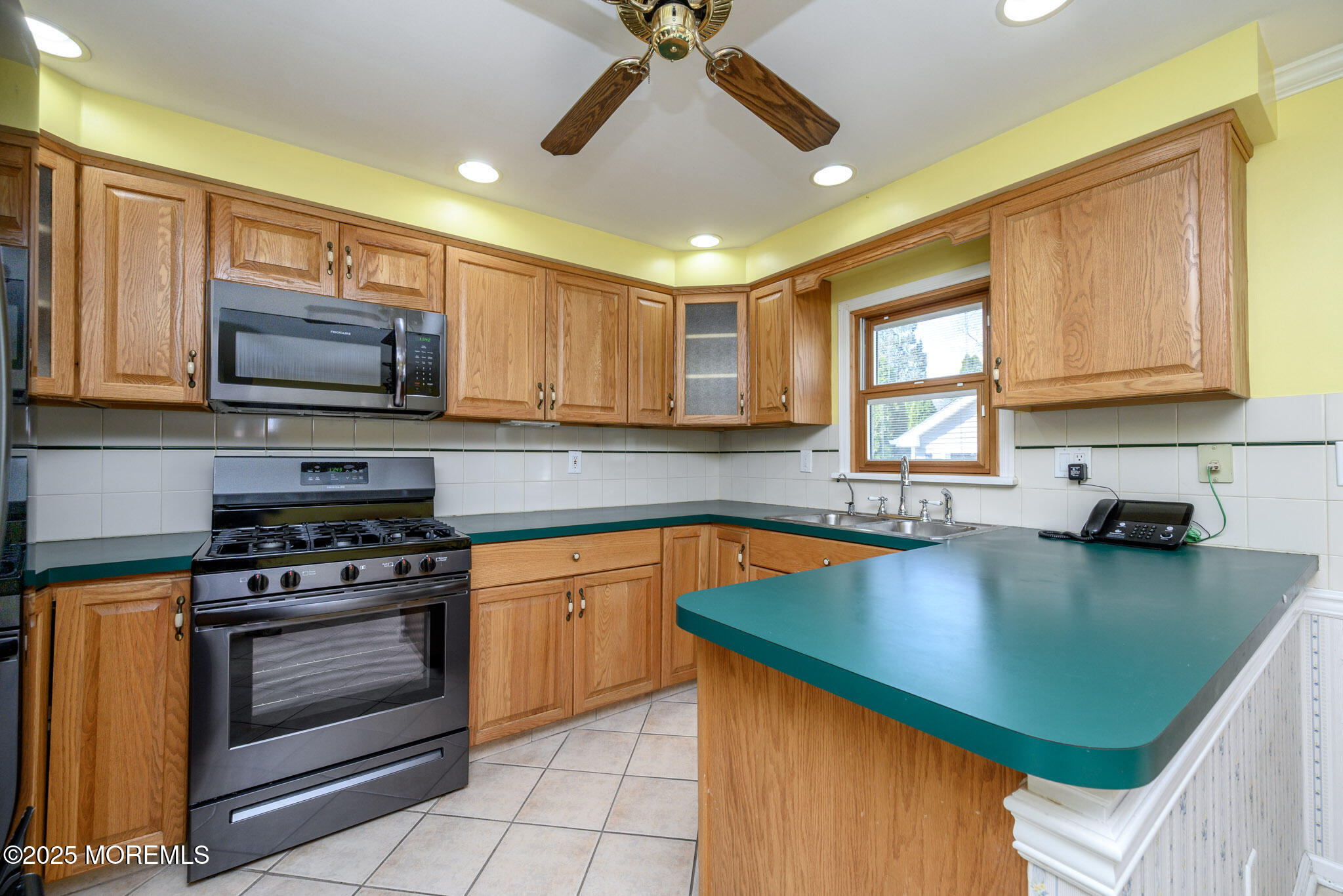 463 Ferndale Place, Keyport, New Jersey image 16