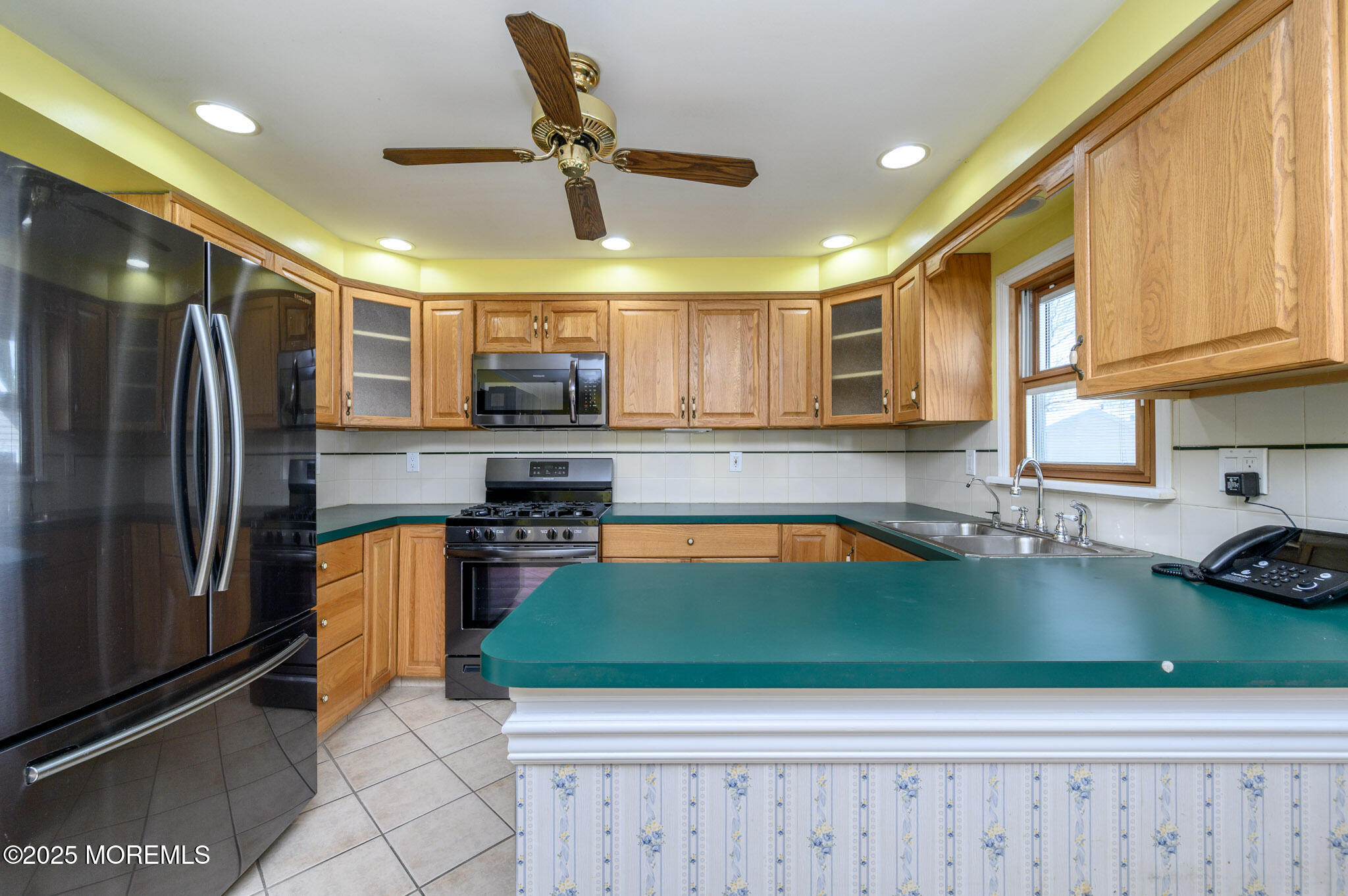 463 Ferndale Place, Keyport, New Jersey image 12