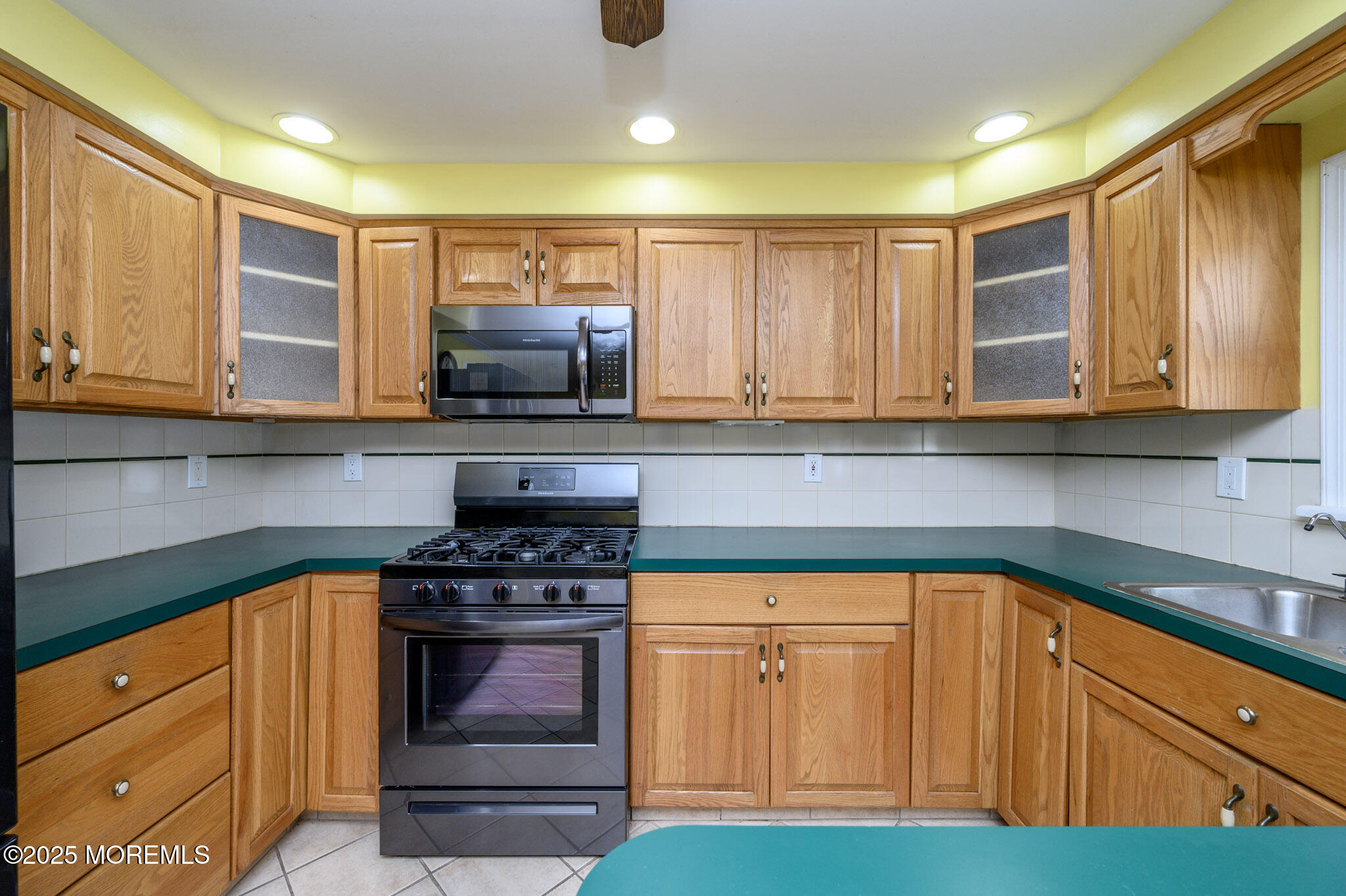463 Ferndale Place, Keyport, New Jersey image 13