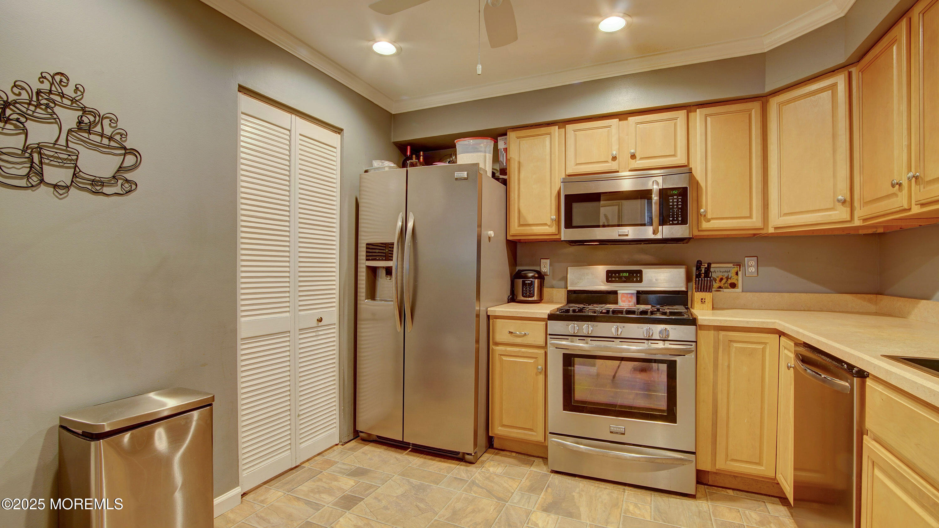 111 Wyndham Place, Robbinsville Township, New Jersey image 10