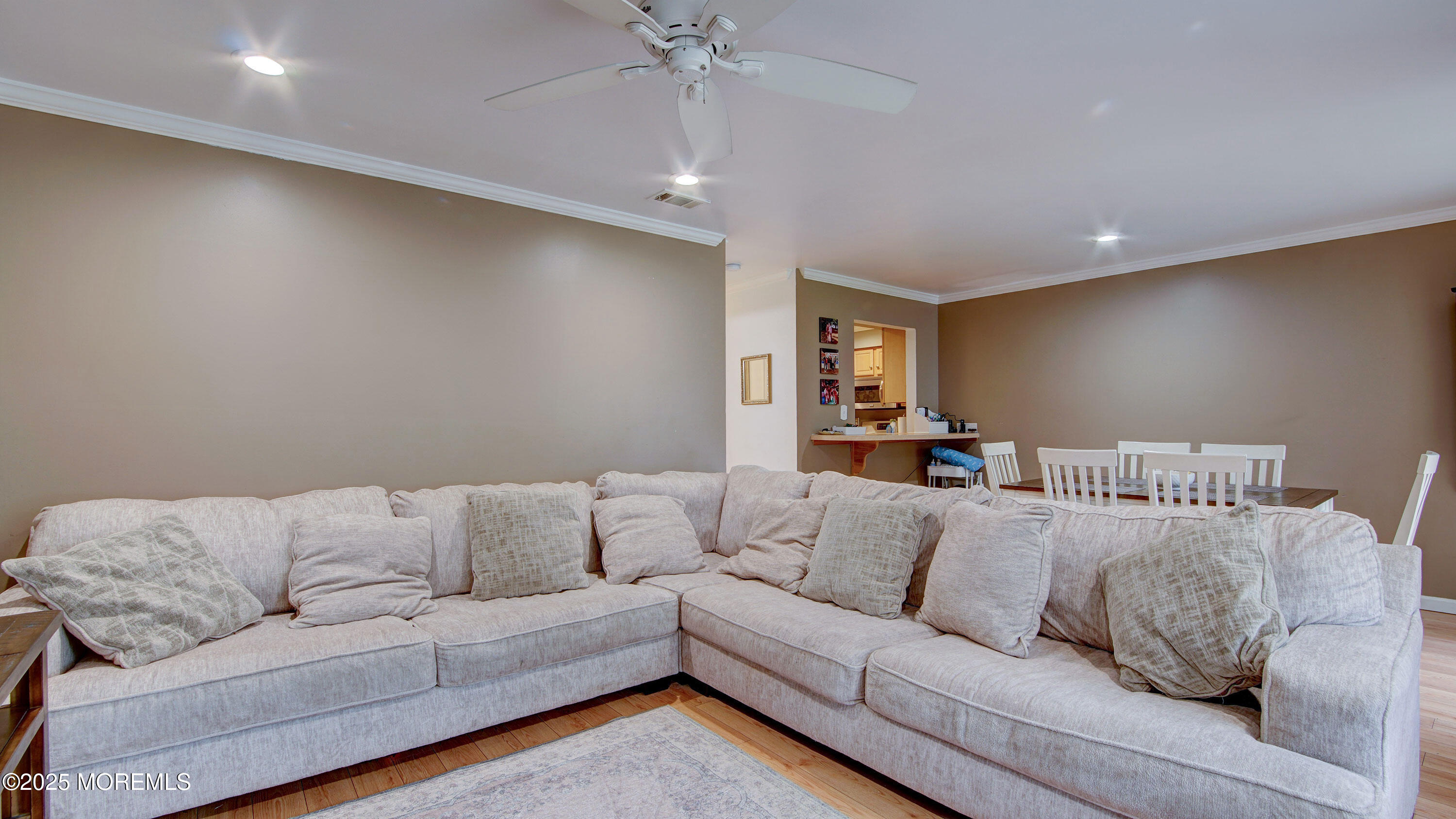 111 Wyndham Place, Robbinsville Township, New Jersey image 5