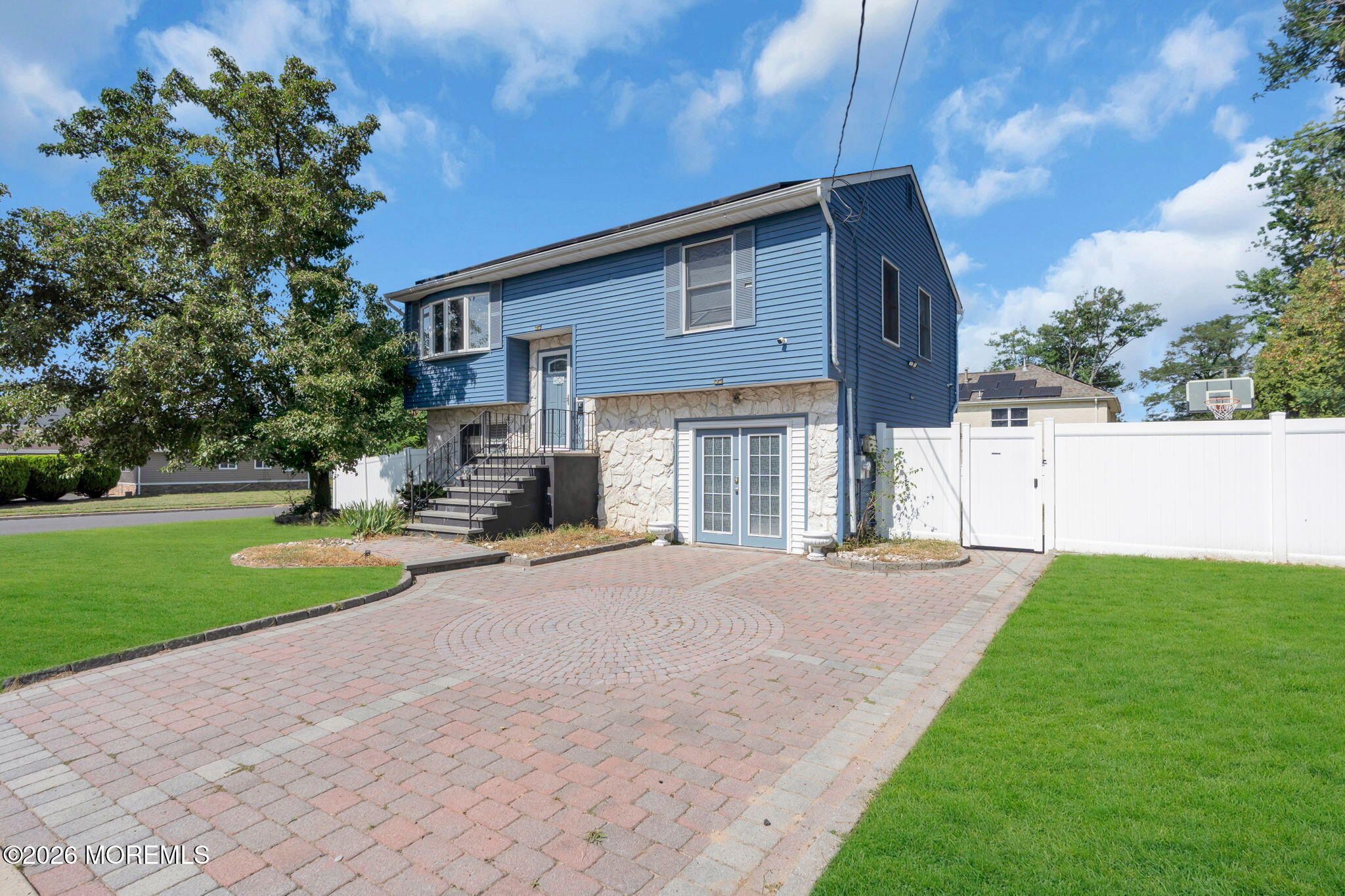 301 Deal Avenue