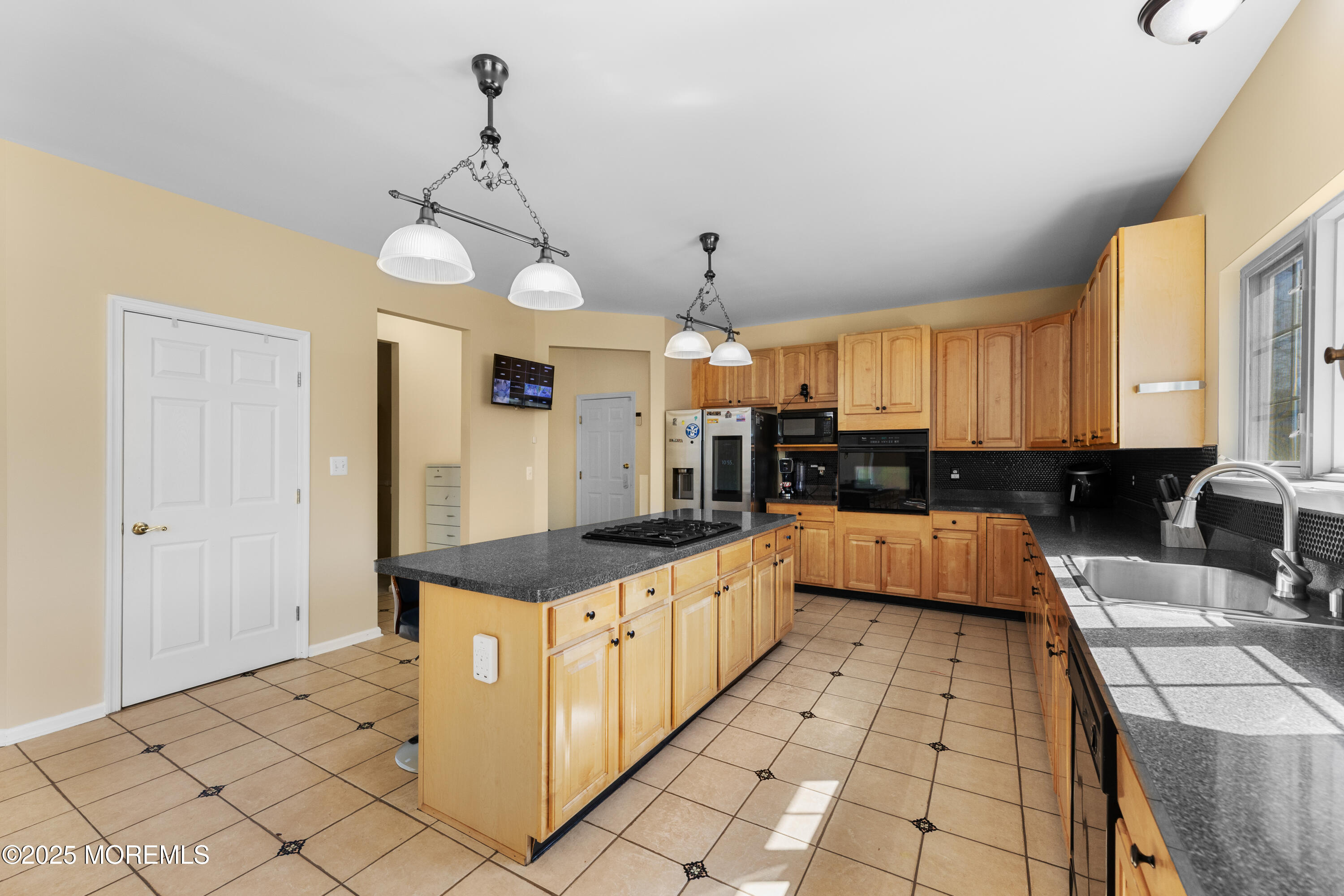 5 Wagner Farm Lane, Millstone, New Jersey image 15