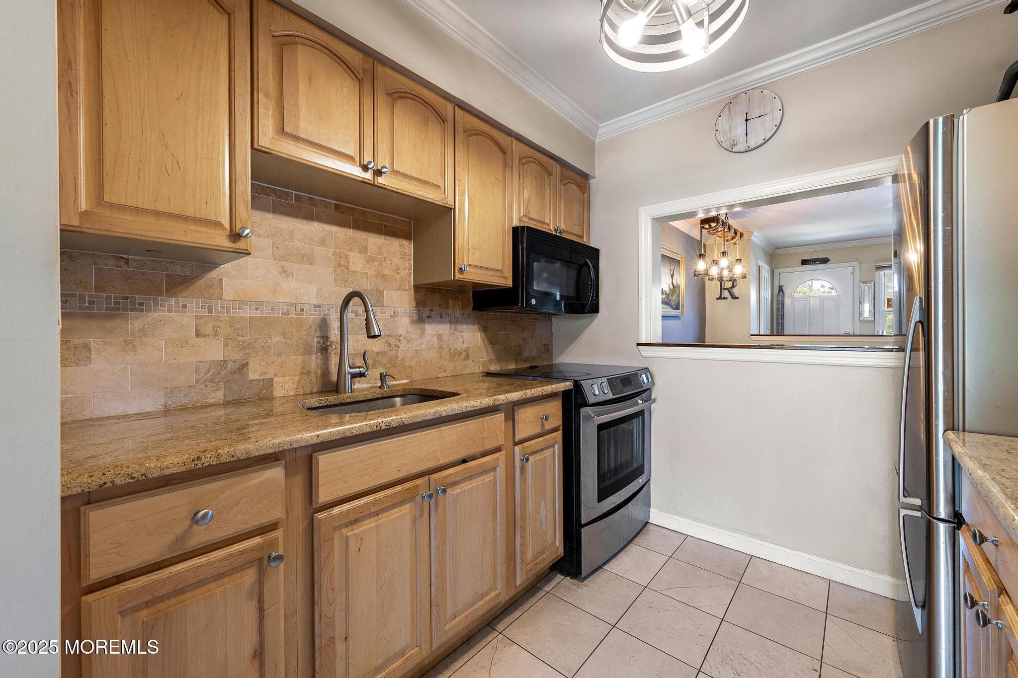 100 Seaview Avenue 6-5