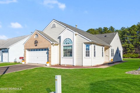 Photo of 51 Narberth Way, Toms River, NJ 08757 (MLS # 22535531)