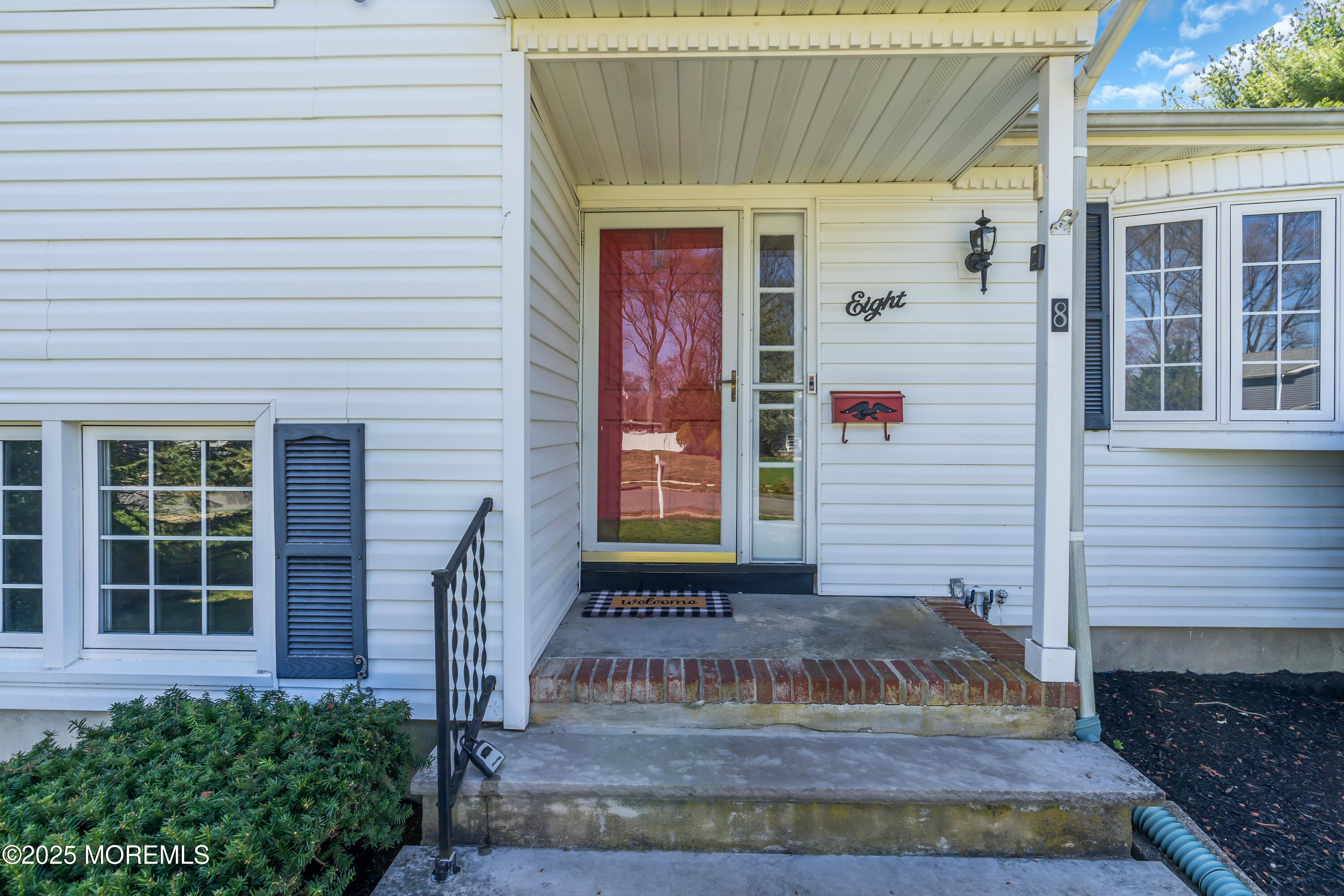 8 Michele Drive, Middletown, New Jersey image 3
