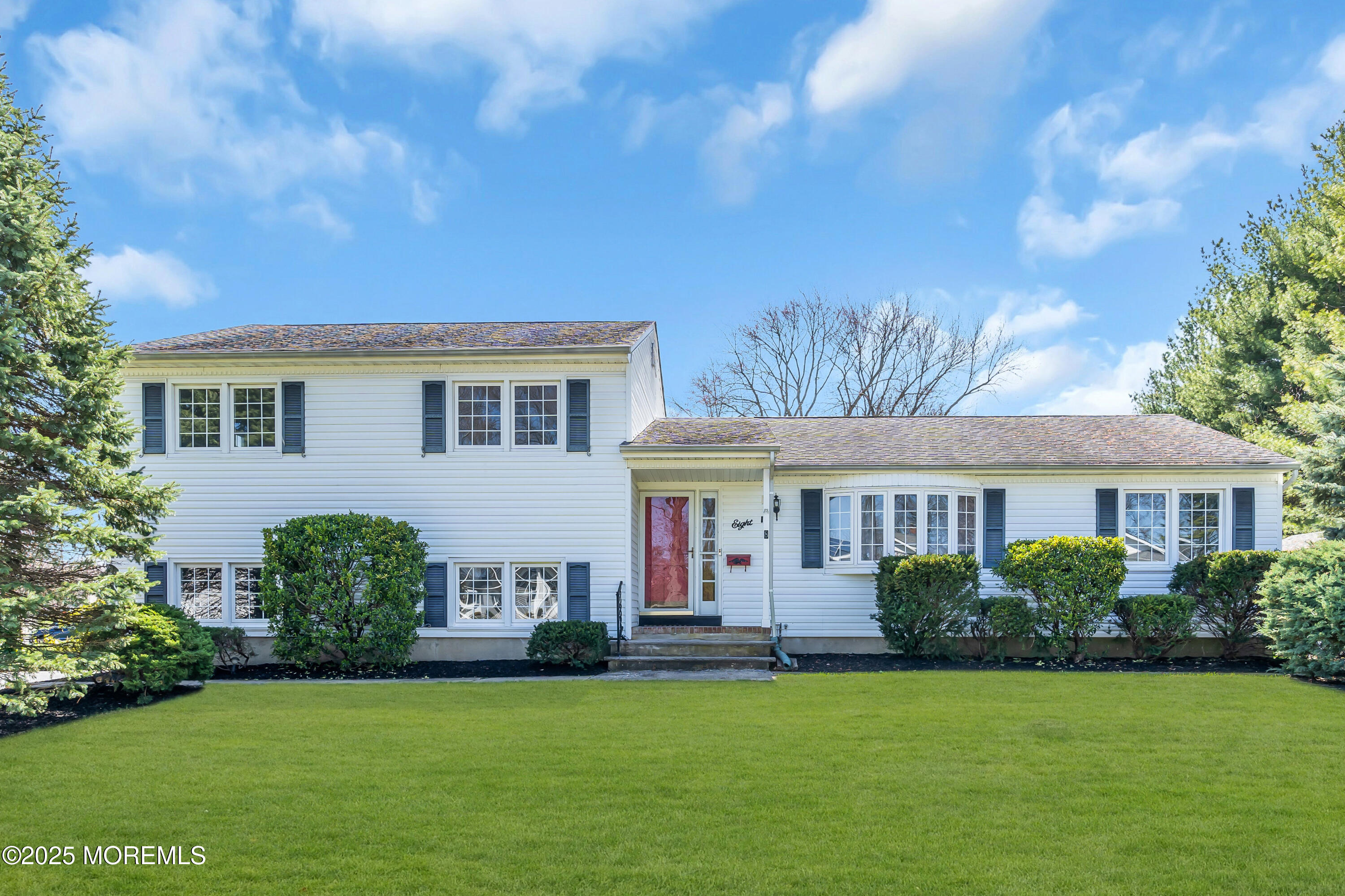 8 Michele Drive, Middletown, New Jersey image 1