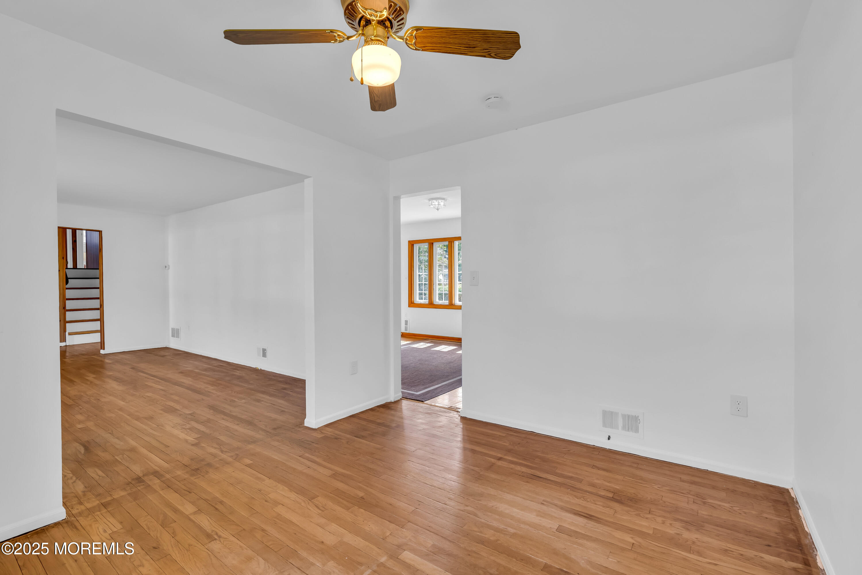 8 Michele Drive, Middletown, New Jersey image 5