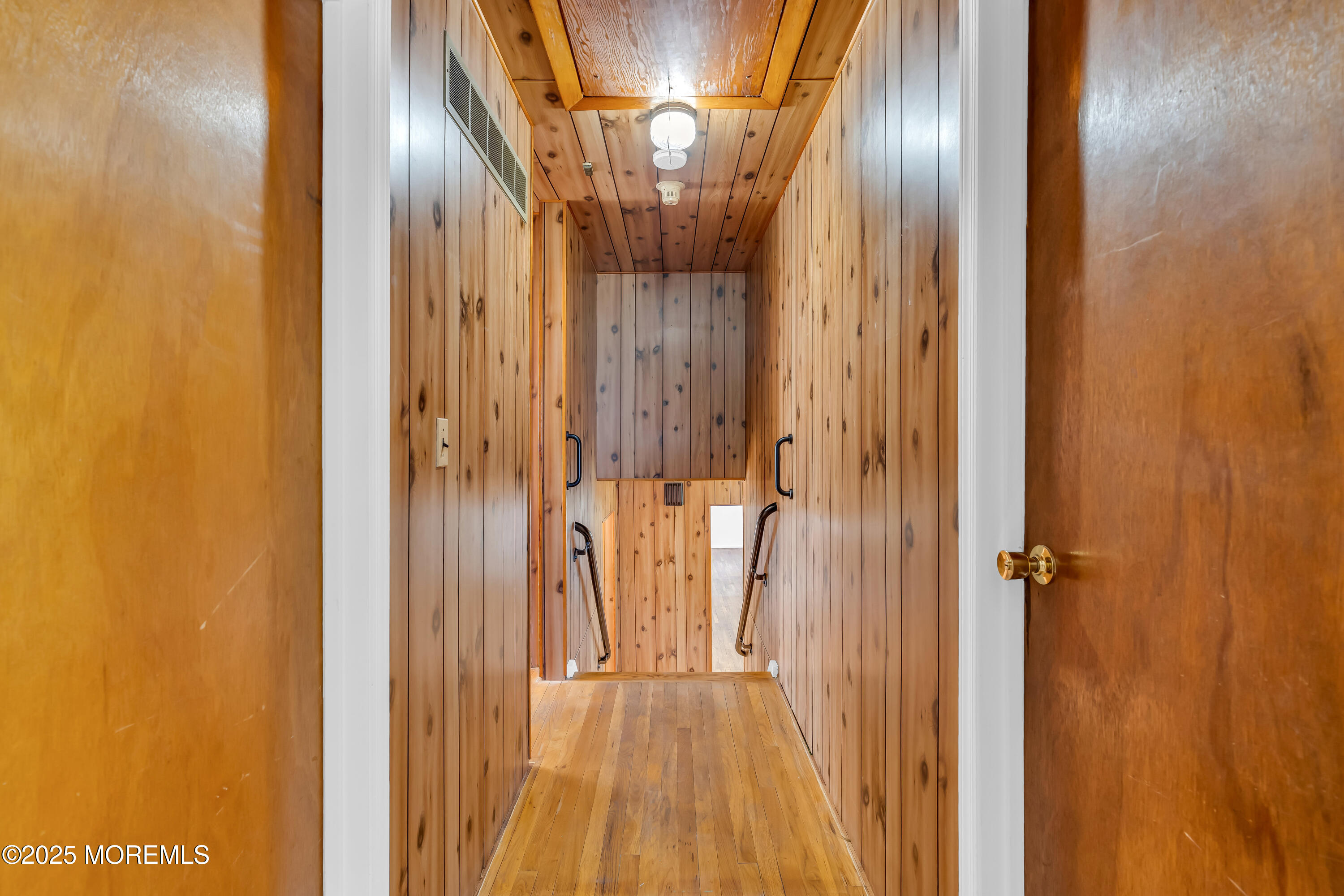 8 Michele Drive, Middletown, New Jersey image 16