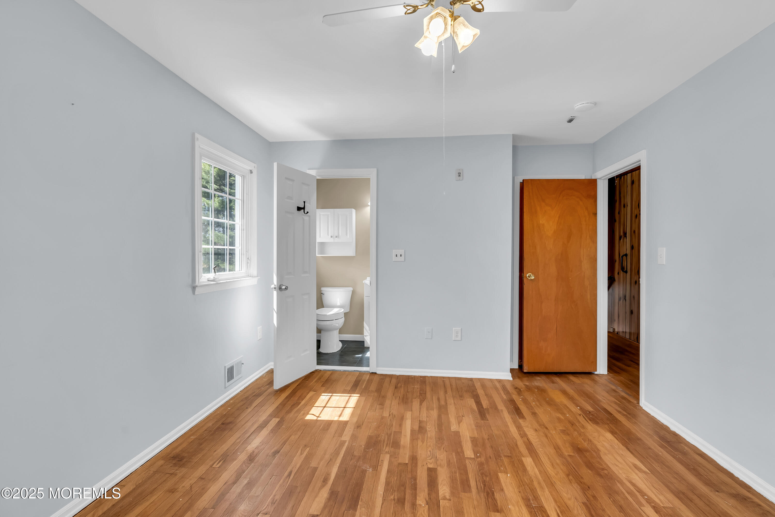 8 Michele Drive, Middletown, New Jersey image 13