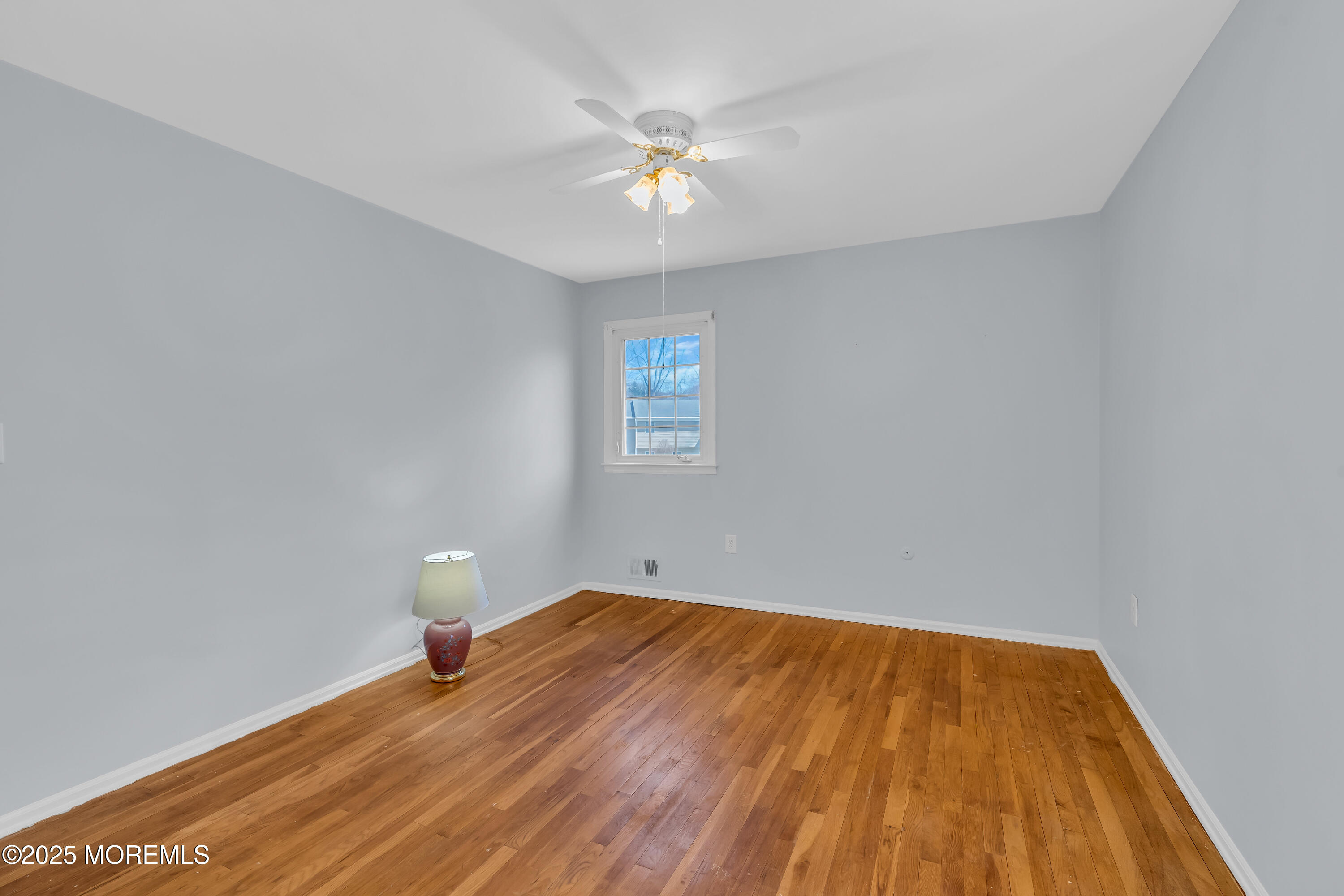 8 Michele Drive, Middletown, New Jersey image 12