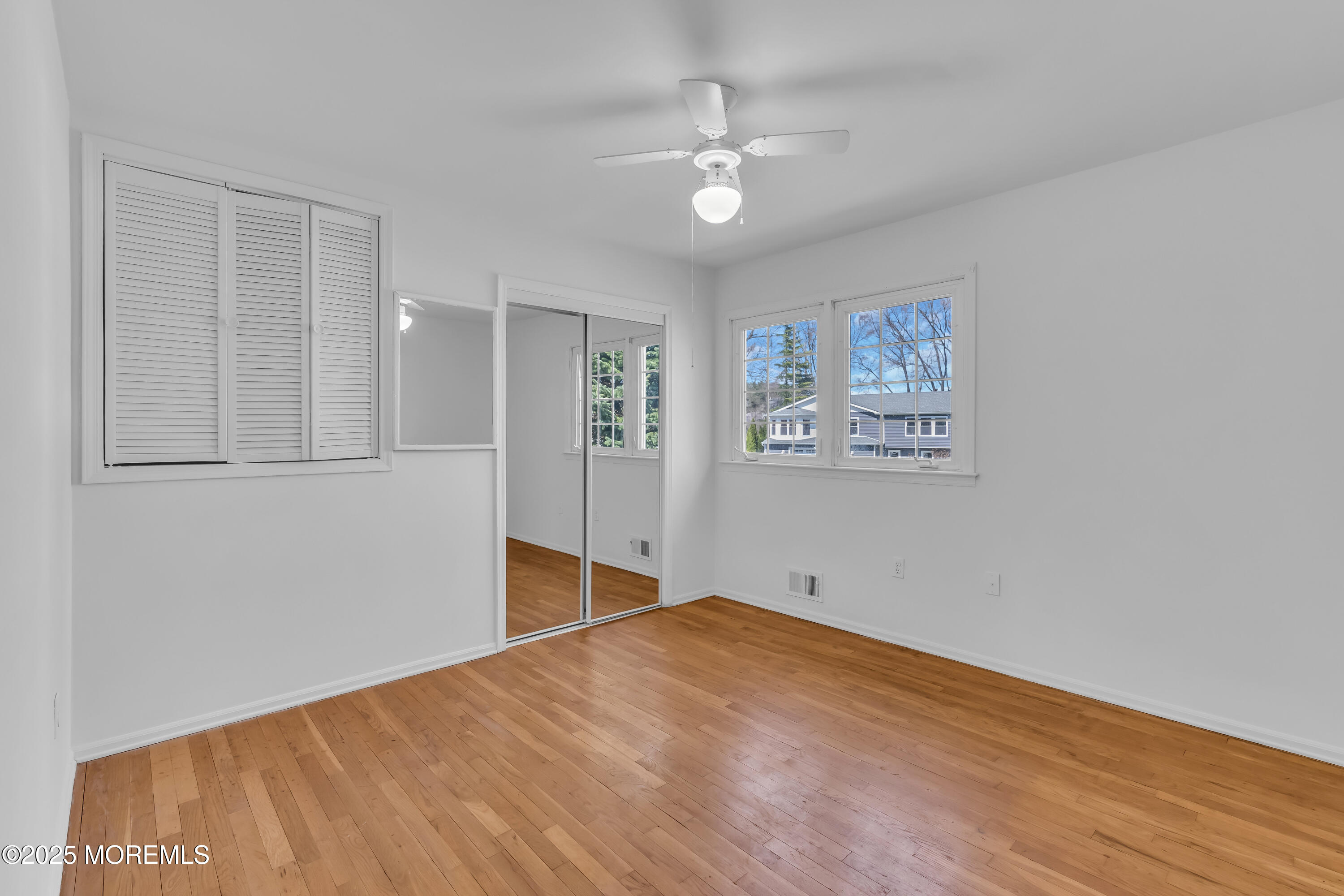 8 Michele Drive, Middletown, New Jersey image 14