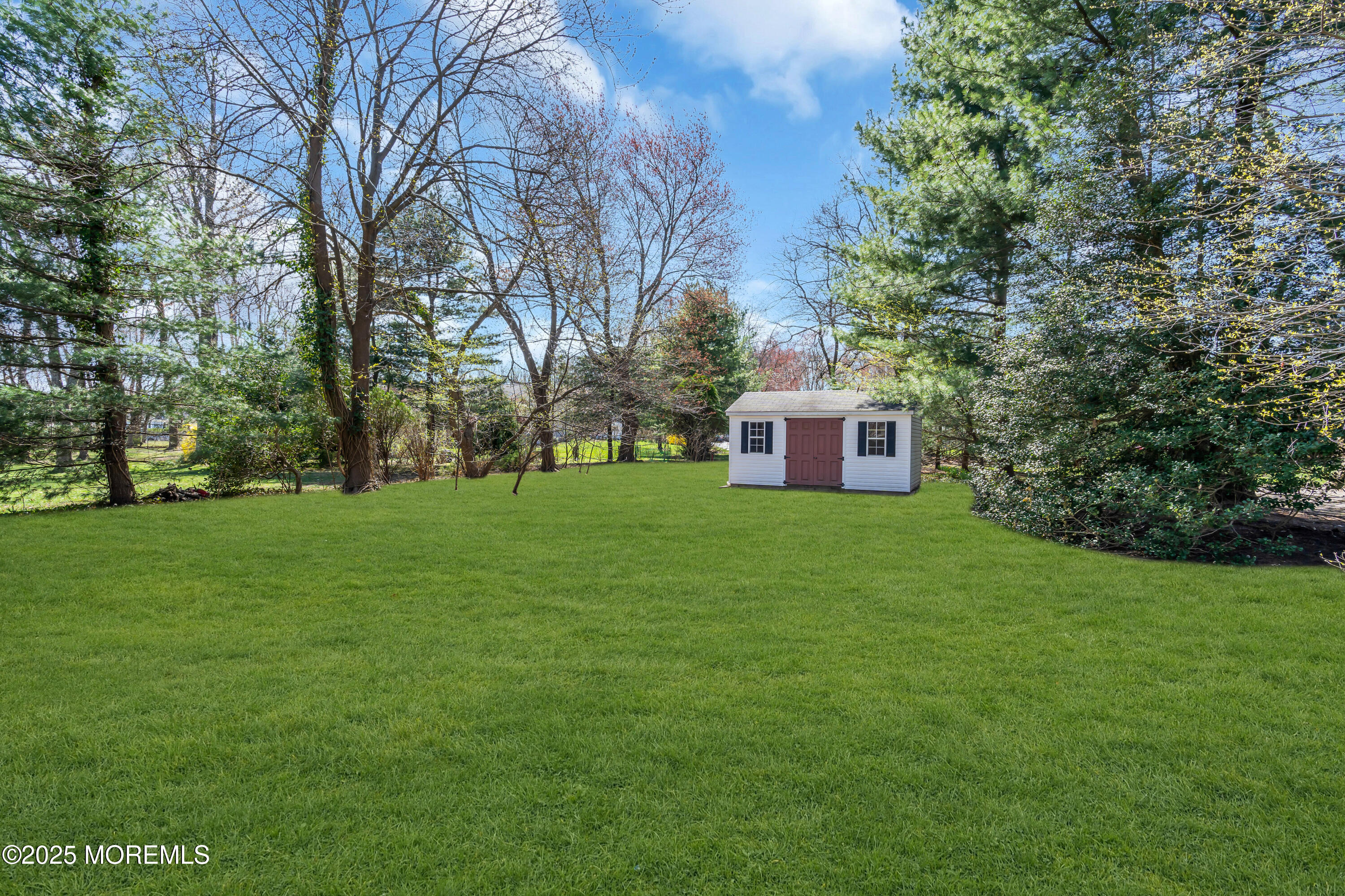 8 Michele Drive, Middletown, New Jersey image 24