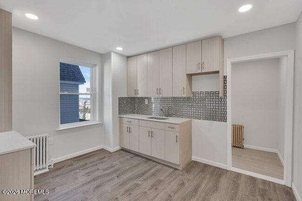 26 NAVESINK AVE APT 9, HIGHLANDS, NJ 07732 - Image 5db7345bf4551dd6bd4d559e04eccb8e/2128464496