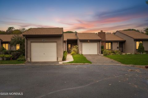 Photo of 38 Concord Court, Red Bank, NJ 07701 (MLS # 22531505)
