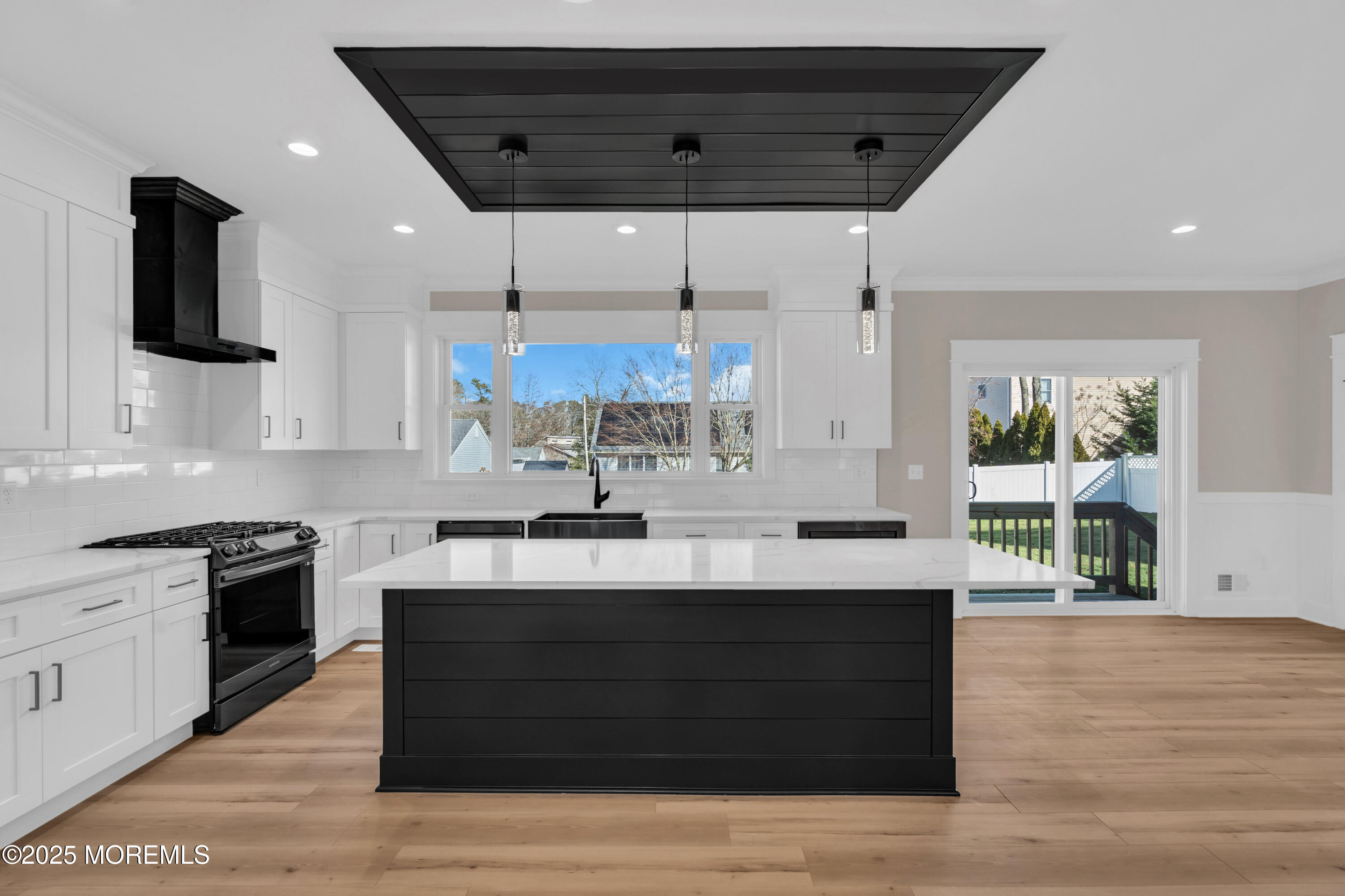 264 Schooner Road