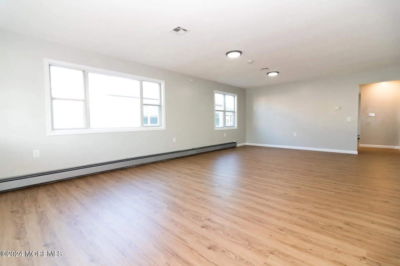 Toms River, New Jersey 08757, United States, 2 Bedrooms Bedrooms, ,2 BathroomsBathrooms,Residential,Pending,33201