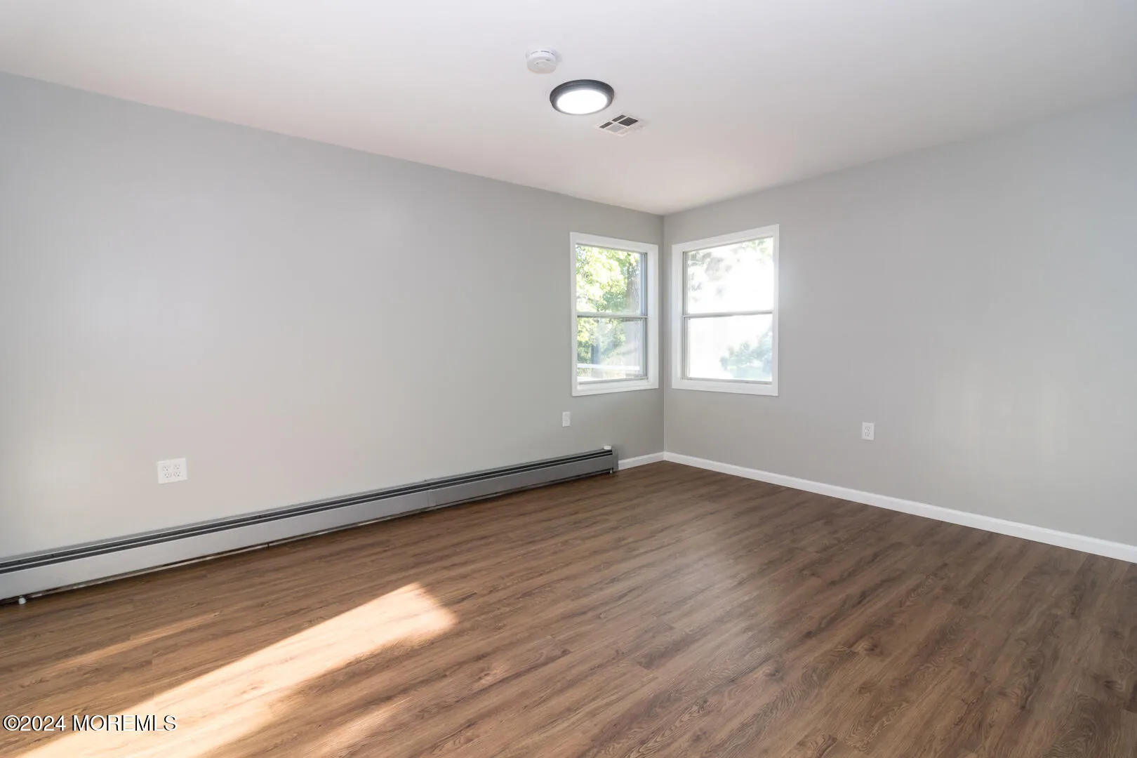 Toms River, New Jersey 08757, United States, 2 Bedrooms Bedrooms, ,2 BathroomsBathrooms,Residential,Pending,33201