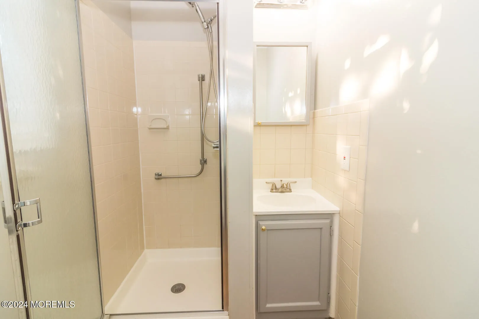 Toms River, New Jersey 08757, United States, 2 Bedrooms Bedrooms, ,2 BathroomsBathrooms,Residential,Pending,33201