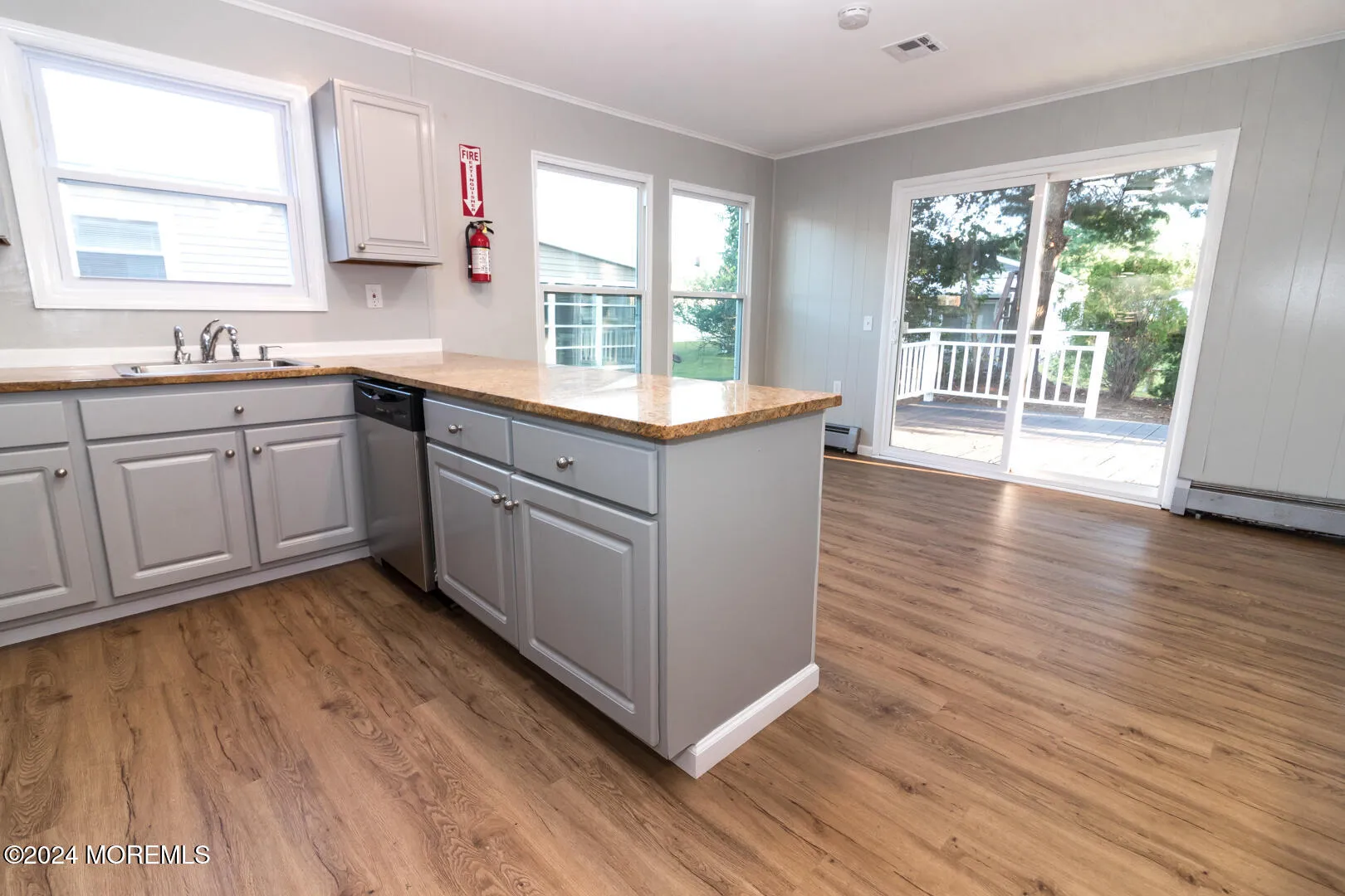 Toms River, New Jersey 08757, United States, 2 Bedrooms Bedrooms, ,2 BathroomsBathrooms,Residential,Pending,33201