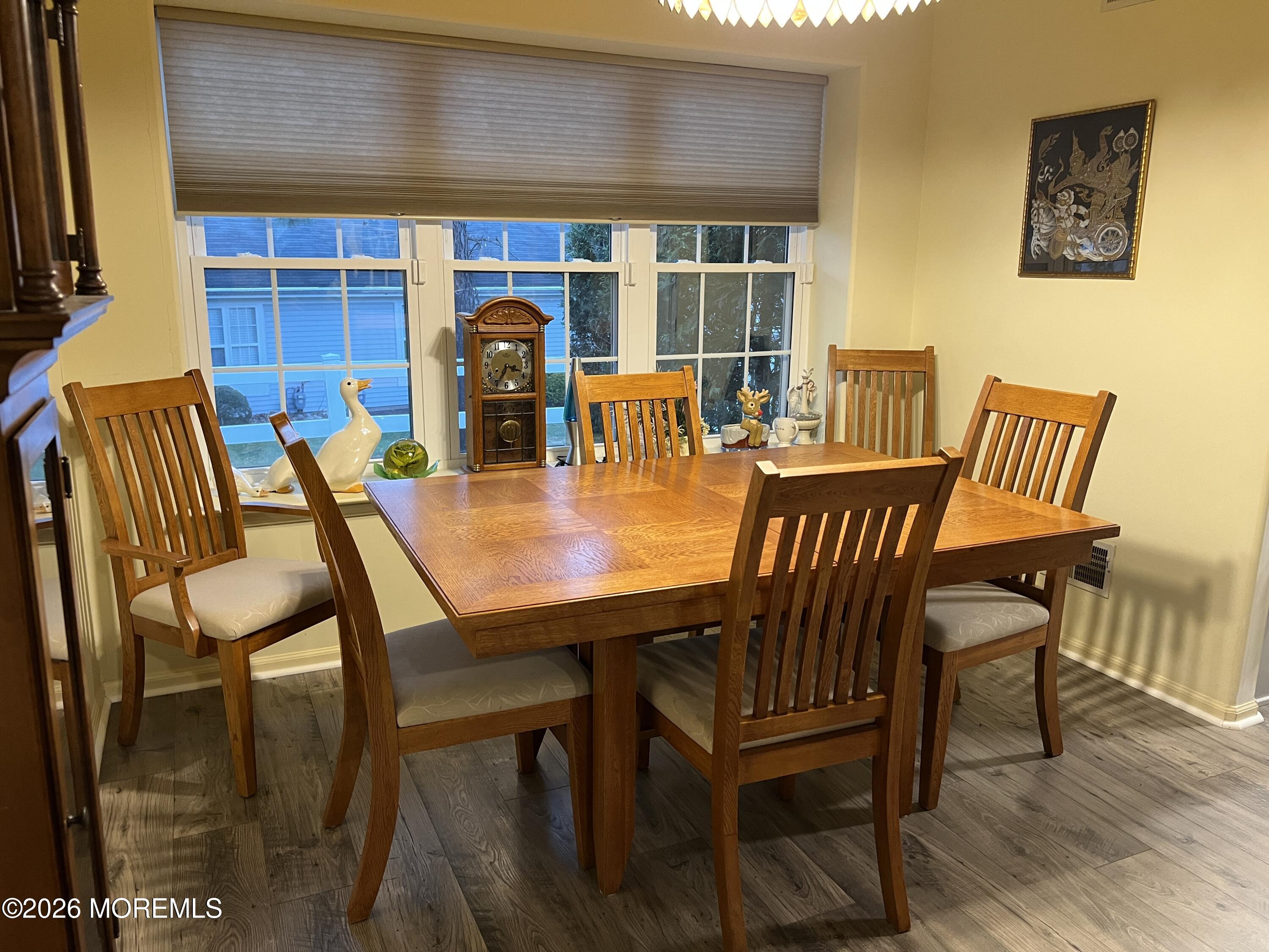 1230B Thornbury Lane