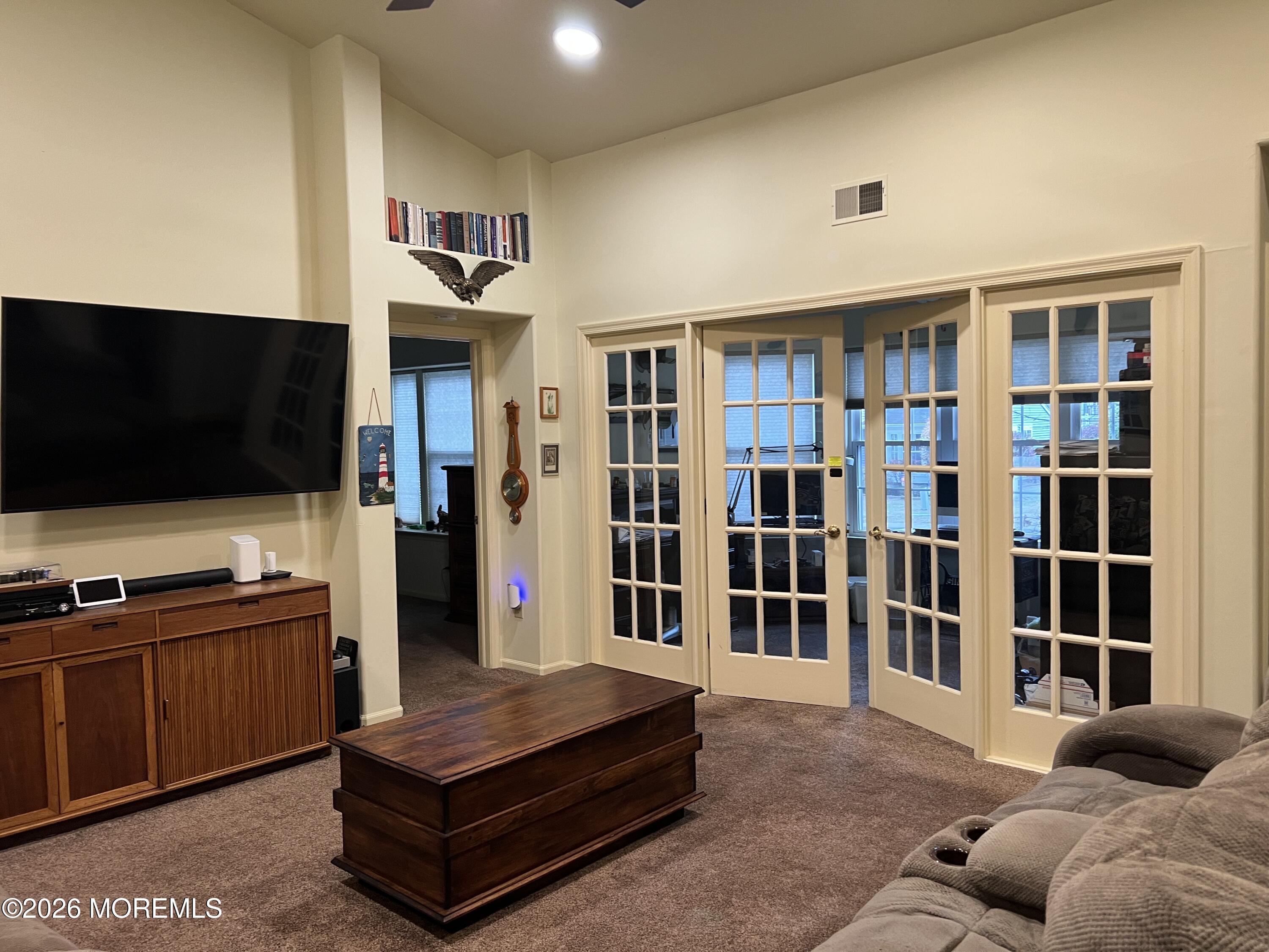 1230B Thornbury Lane