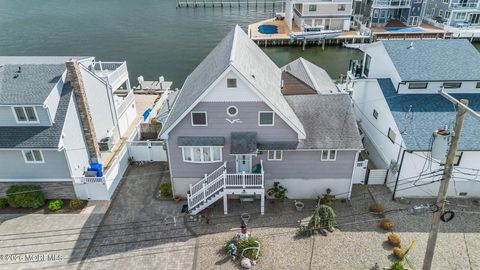 Homes For Sale - 3467 E Lisbon Avenue<br/> Toms River, NJ 08753