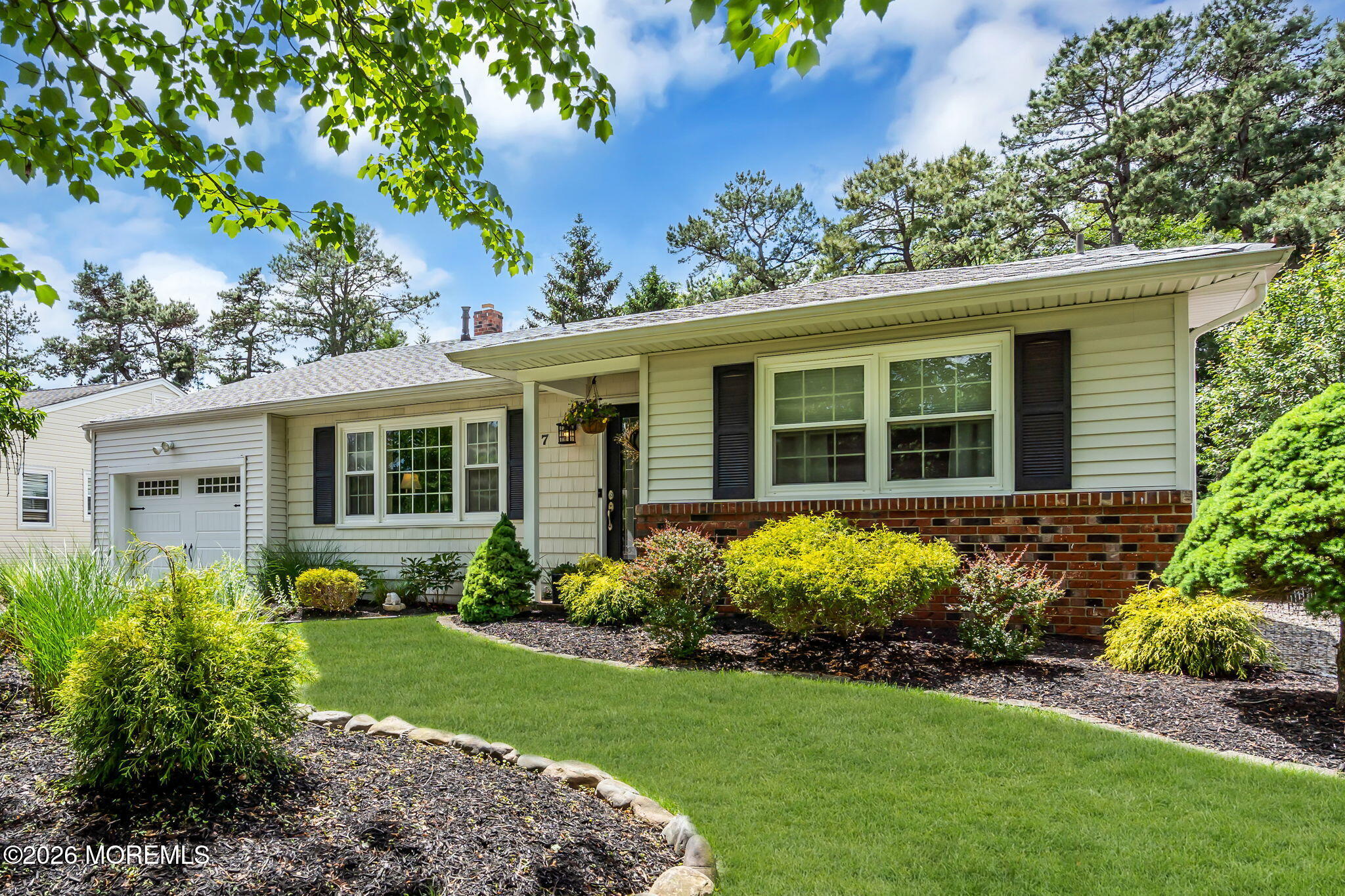 7 Nostrand Drive