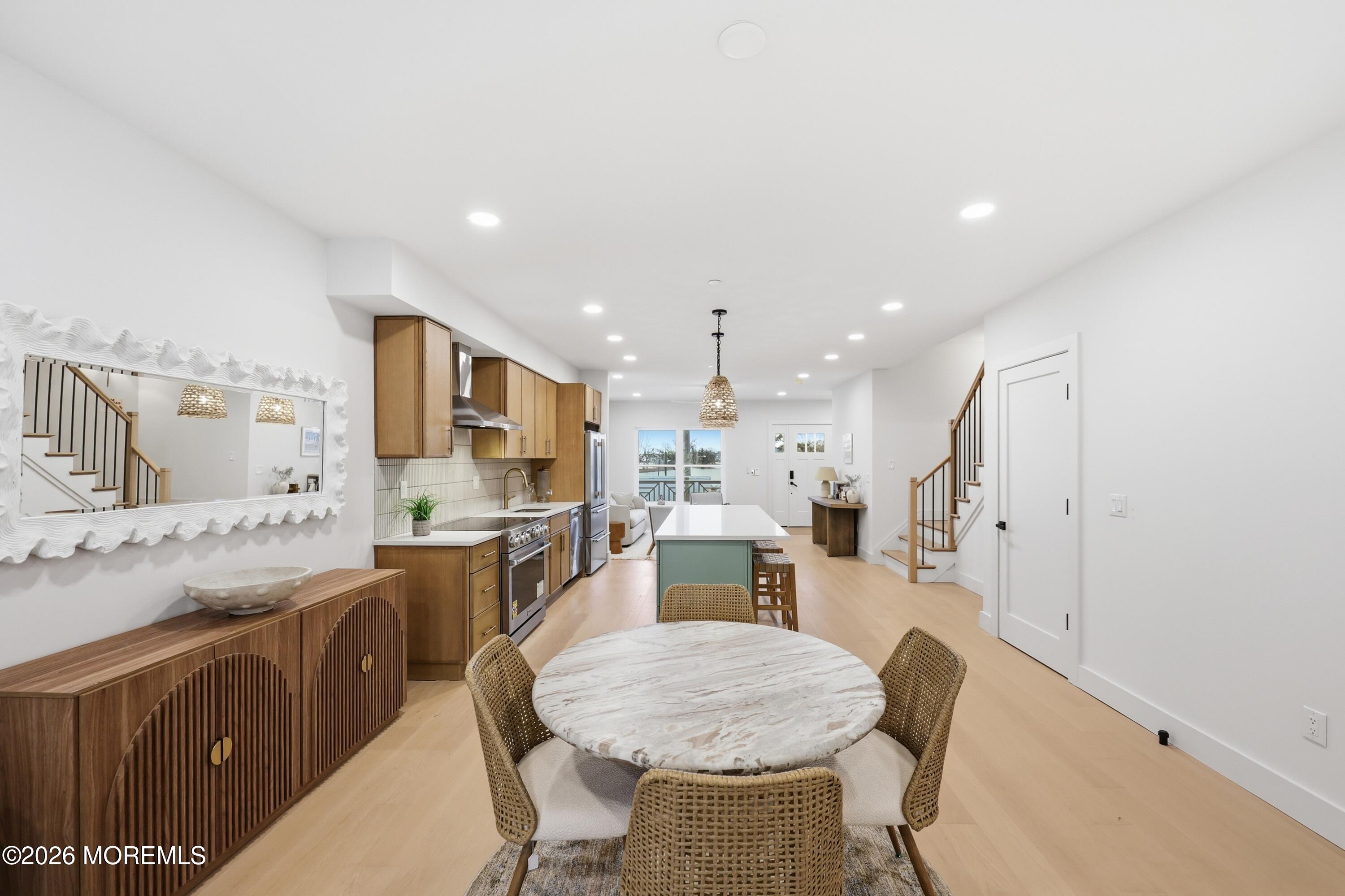 801 Main Street B2