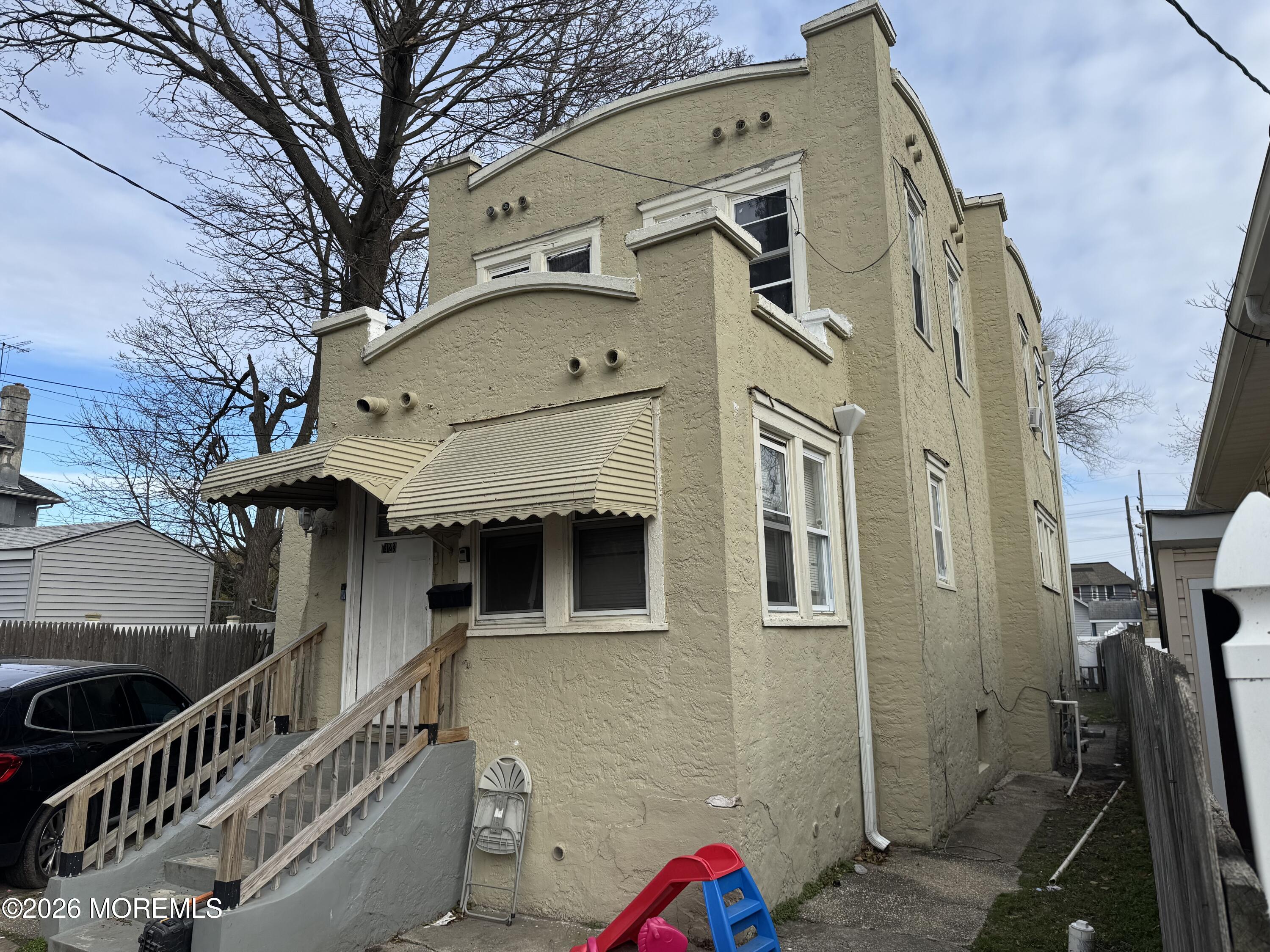 1423 Mattison Avenue