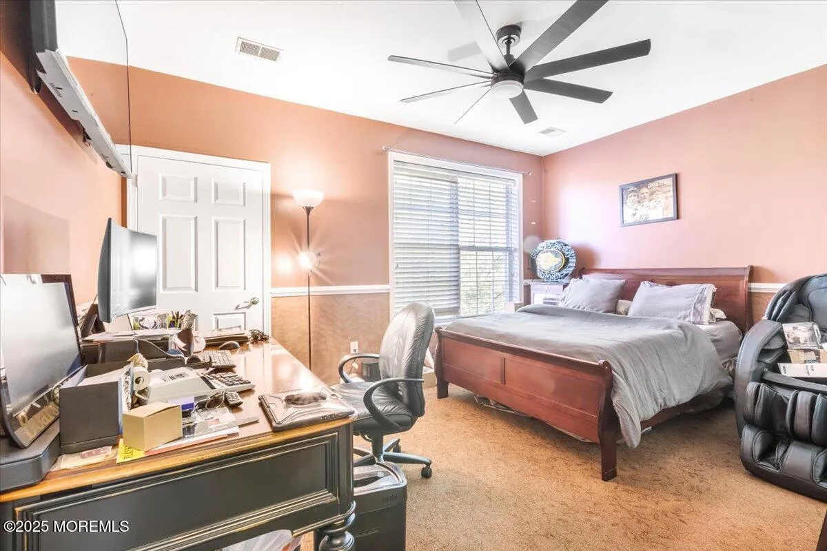 Manalapan, New Jersey 07726, United States, 2 Bedrooms Bedrooms, ,2 BathroomsBathrooms,Residential,Active,89210