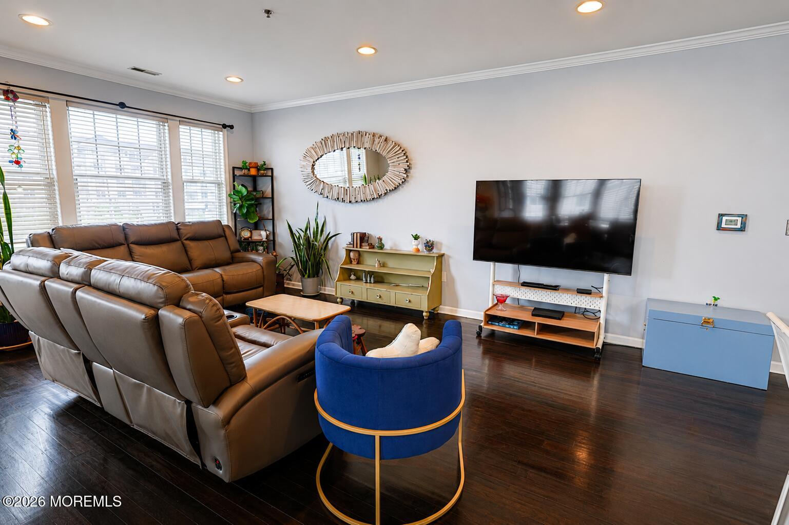 33 Cooper Avenue 216