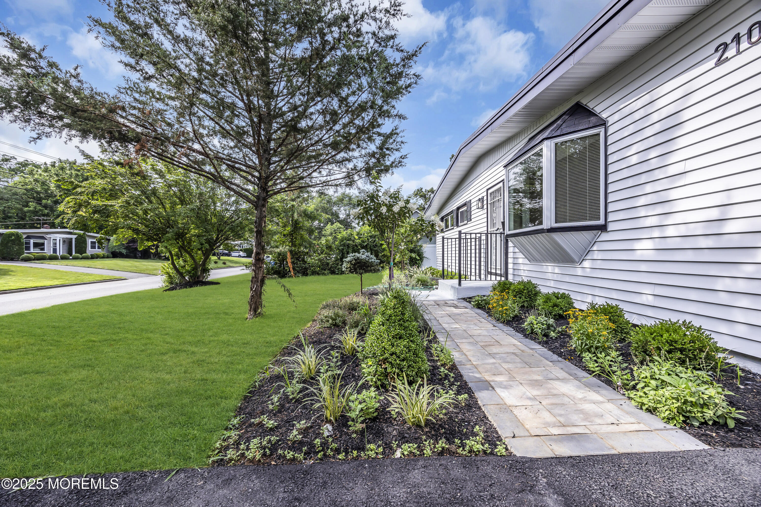210 Parkview Terrace