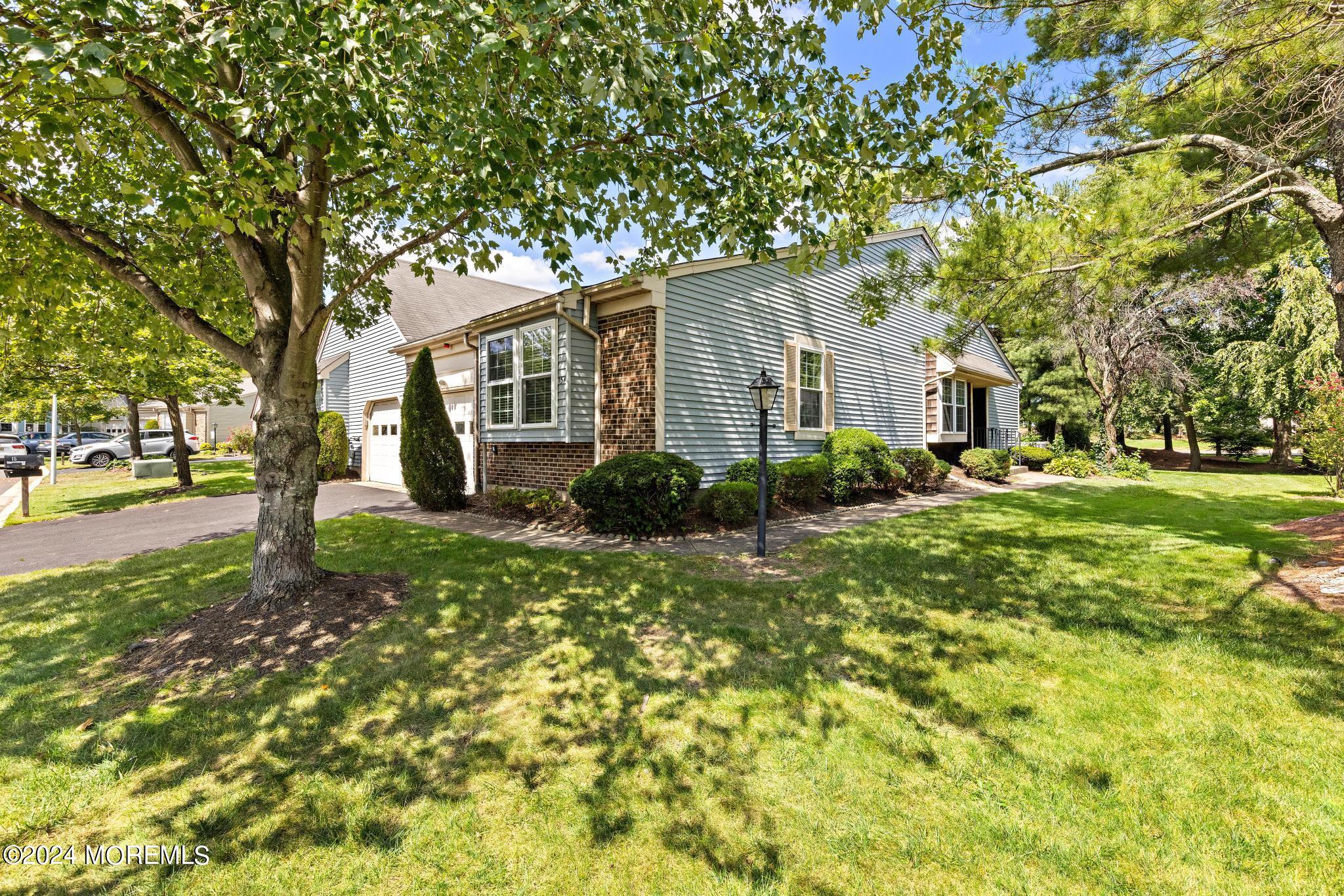 15A Betsy Ross Drive, Monroe Township, New Jersey image 4