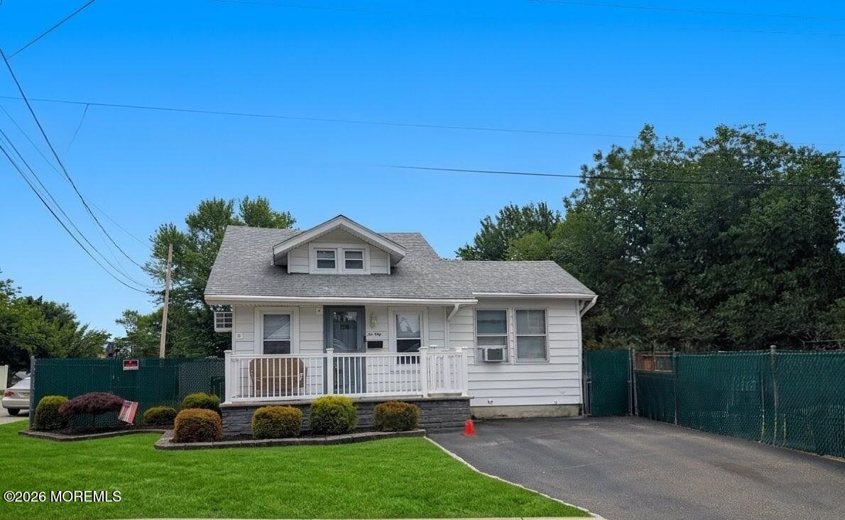 Photo 1 of 12 — 1050 Woodmere Drive, Keyport, NJ 07735