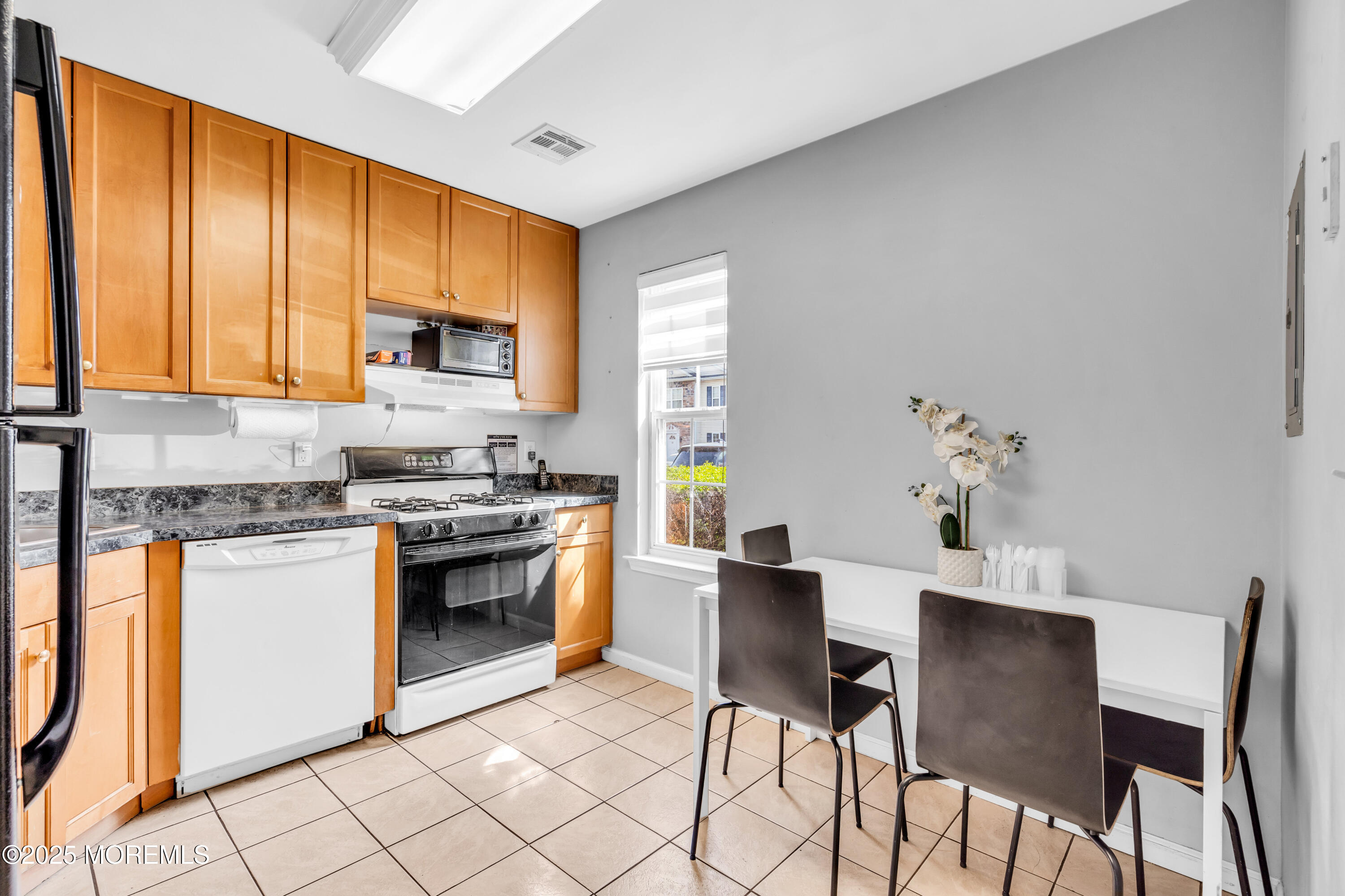 5 Aspen Court, Lakewood, New Jersey image 9