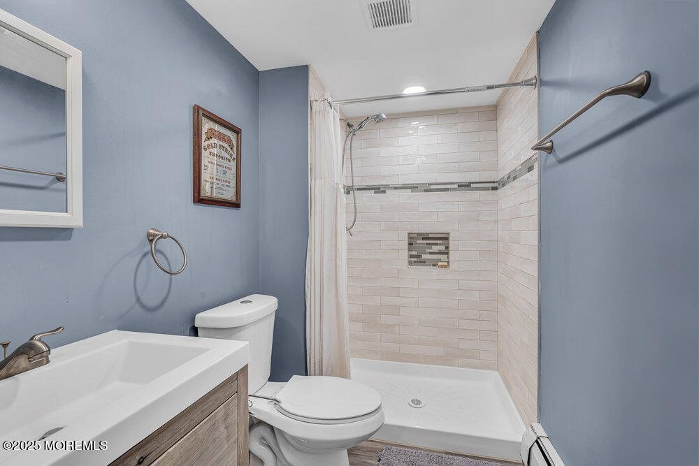 45 Helen Avenue, Freehold, New Jersey image 16