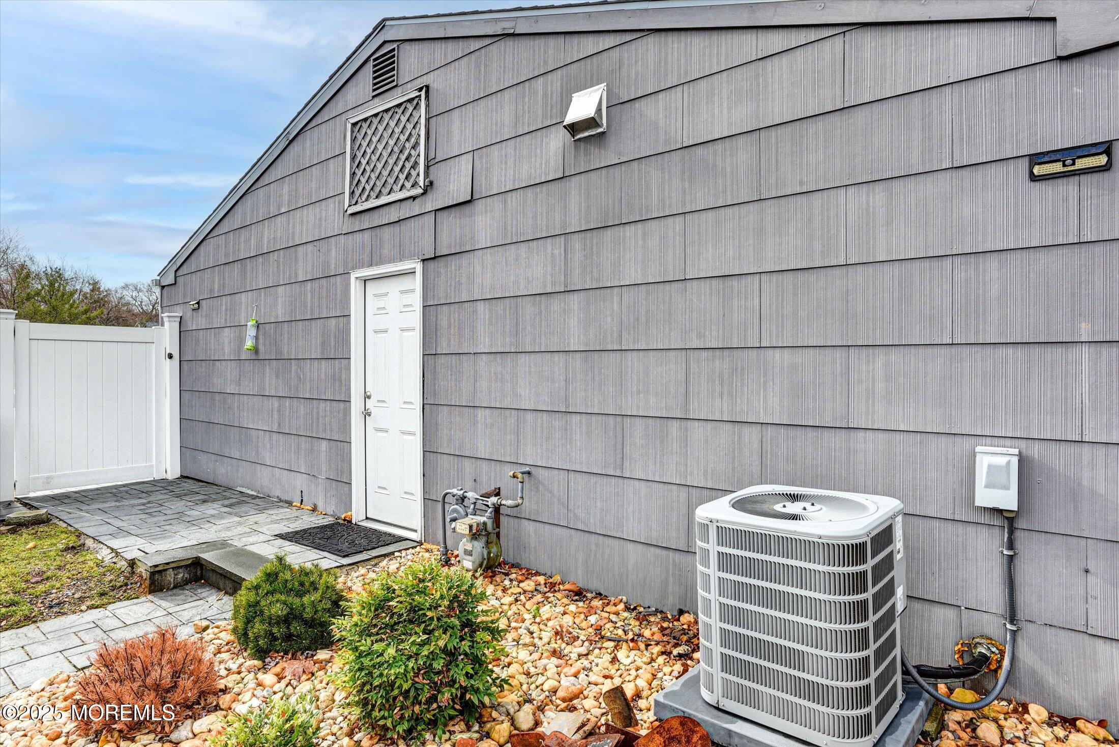 35 Carol Lane, Aberdeen, New Jersey image 30