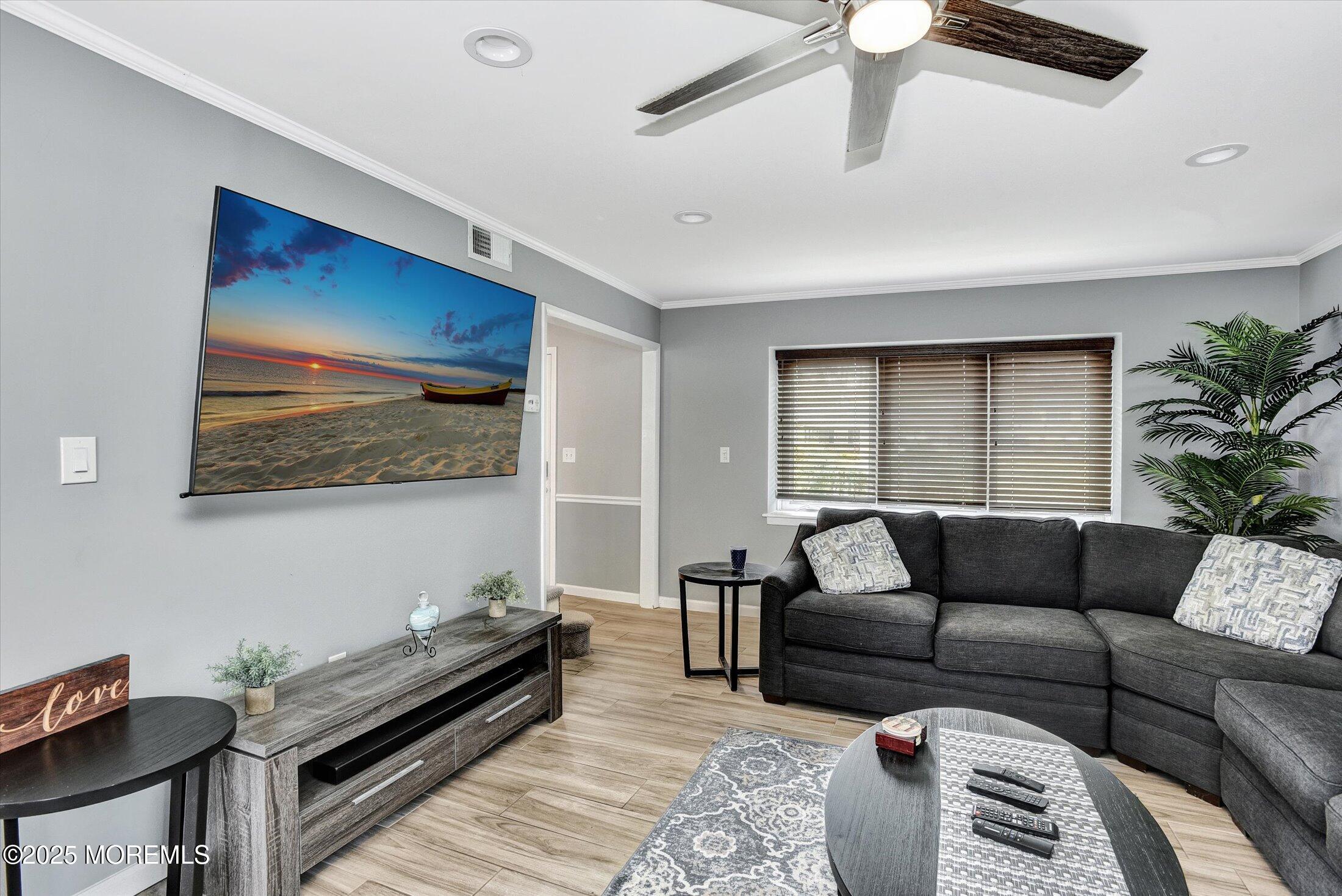 35 Carol Lane, Aberdeen, New Jersey image 13